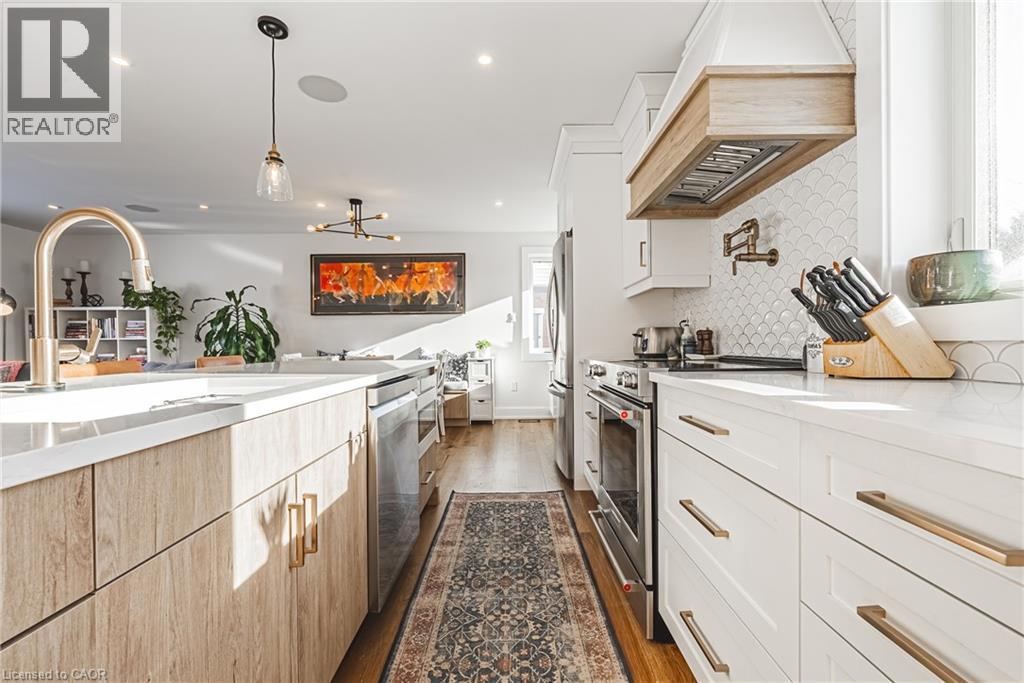 14 Mulock Avenue, Hamilton, Ontario  L8T 1H3 - Photo 9 - 40795483