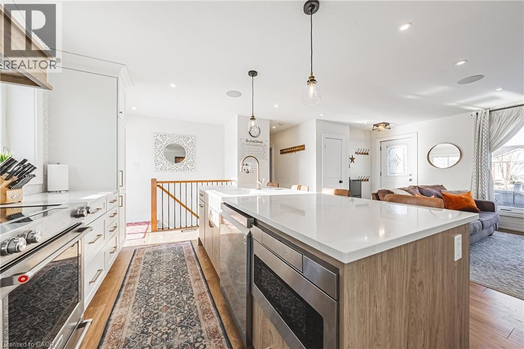 14 Mulock Avenue, Hamilton, Ontario  L8T 1H3 - Photo 11 - 40795483