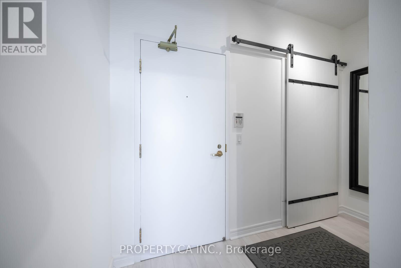 1103 - 100 Hayden Street, Toronto, Ontario  M4Y 3C7 - Photo 3 - C12660602