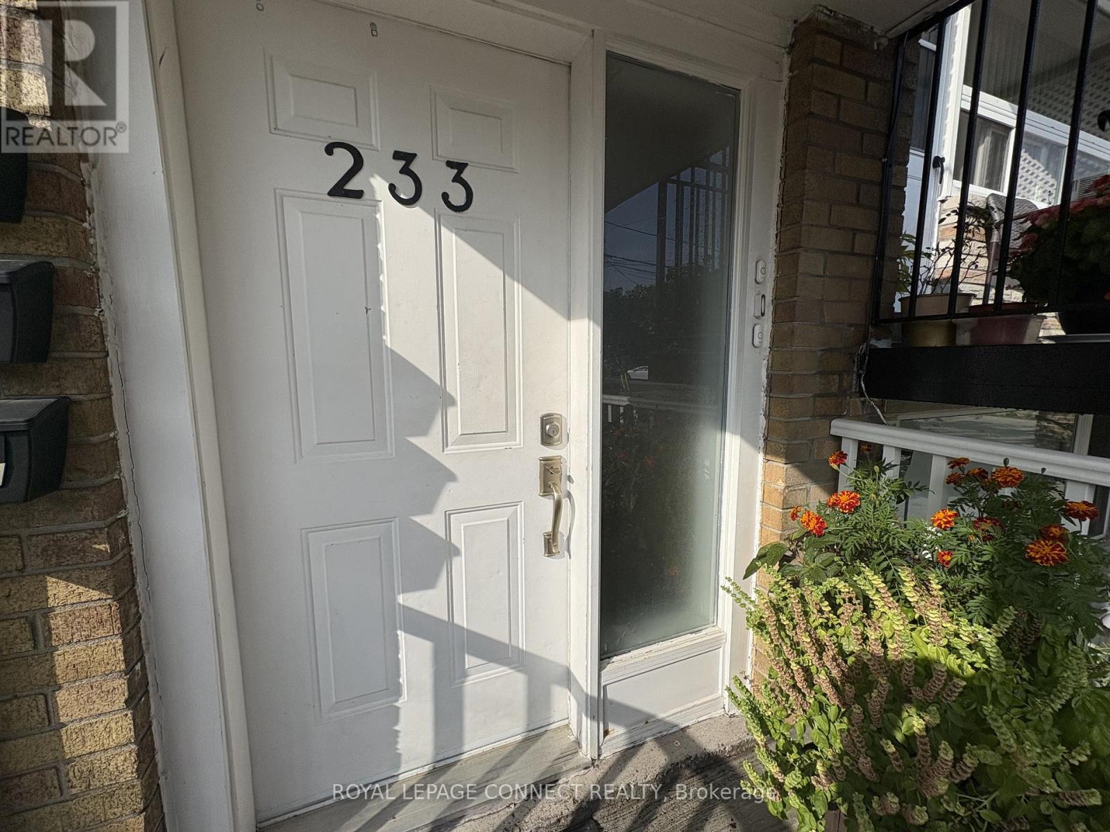 Unit 1 - 233 Pannahill Road, Toronto, Ontario  M3H 4N9 - Photo 1 - C12660646