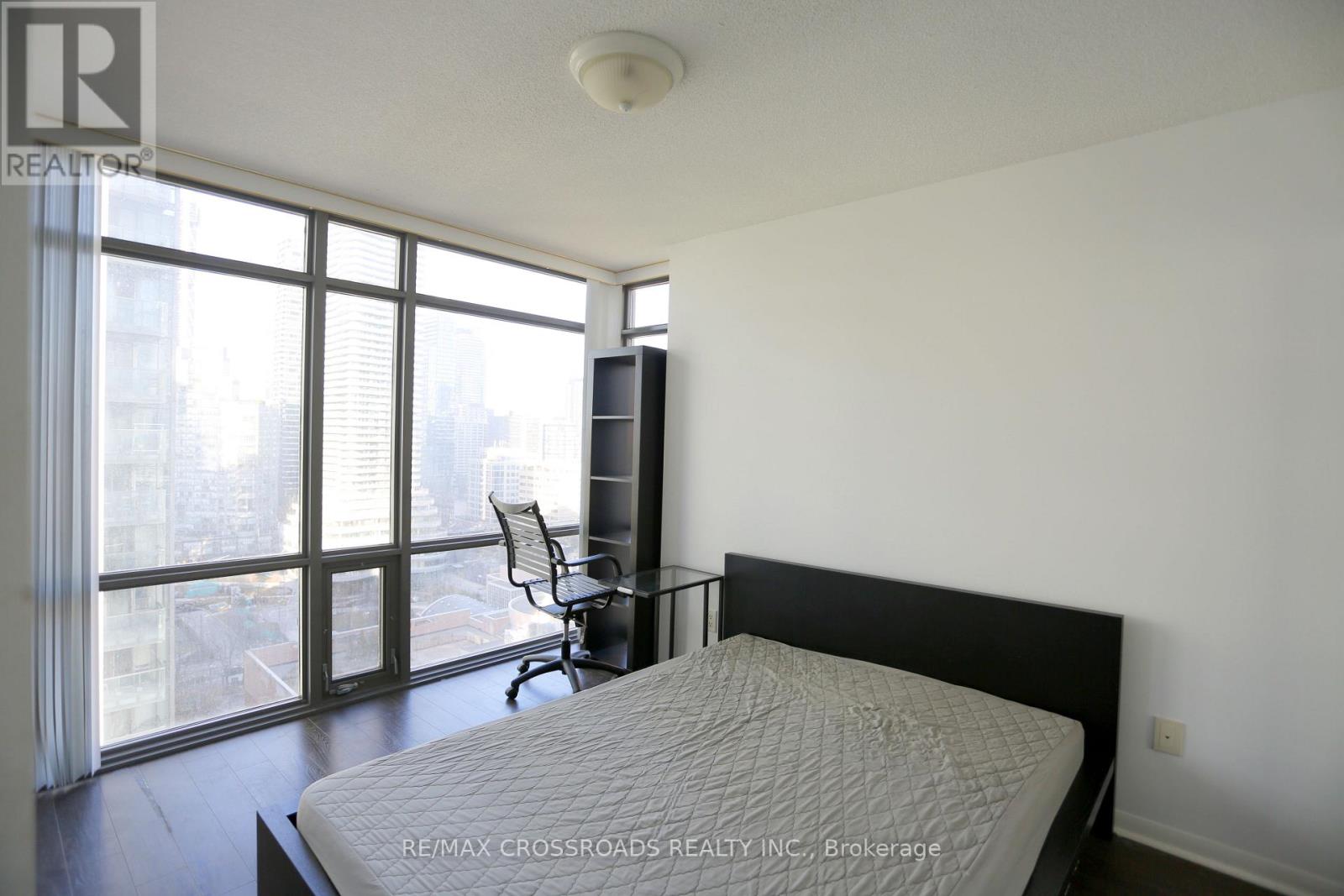 2009 - 38 Grenville Street, Toronto, Ontario  M4Y 1A5 - Photo 8 - C12660728