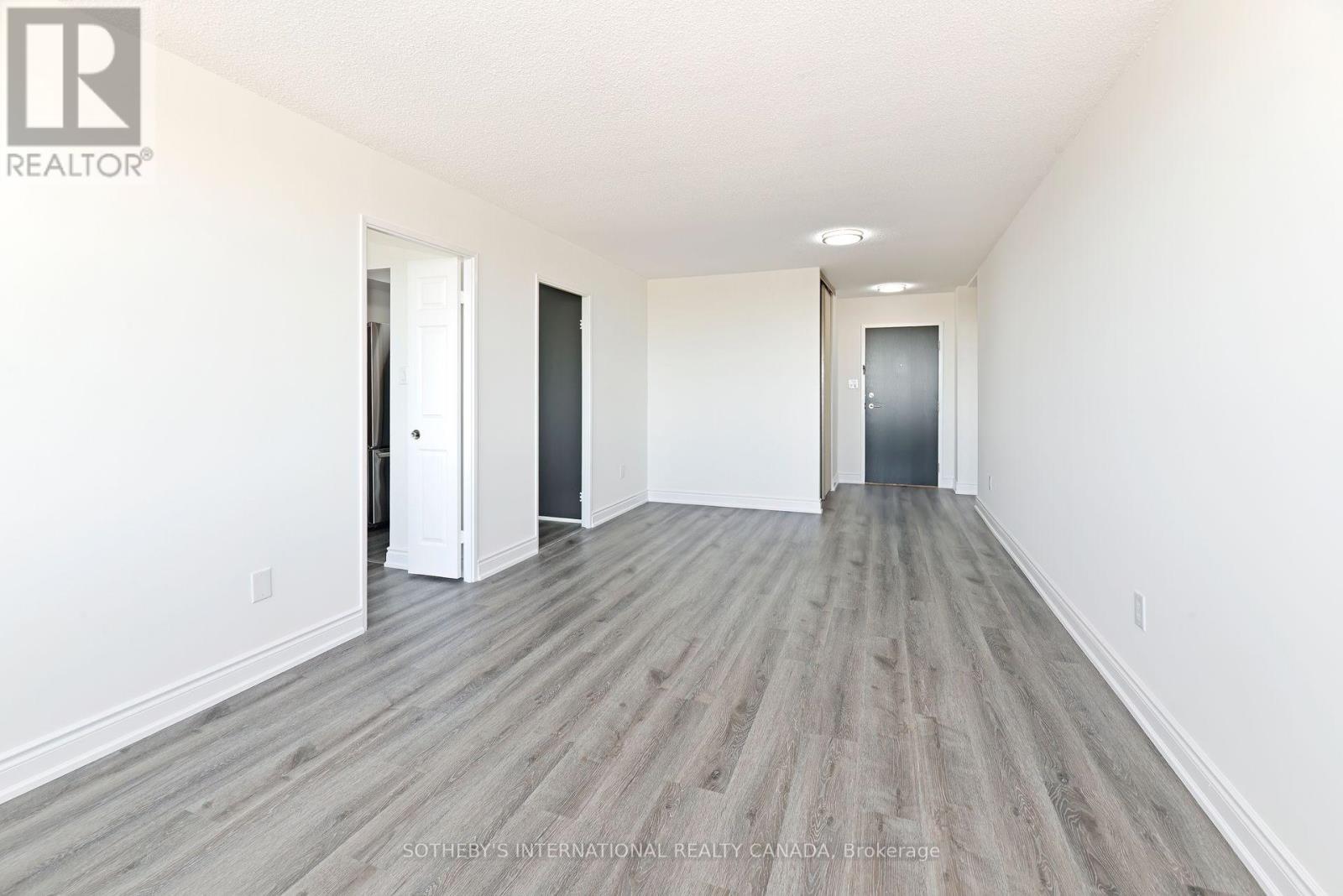 1205 - 3000 Bathurst Street, Toronto, Ontario  M6B 3B4 - Photo 7 - C12660742