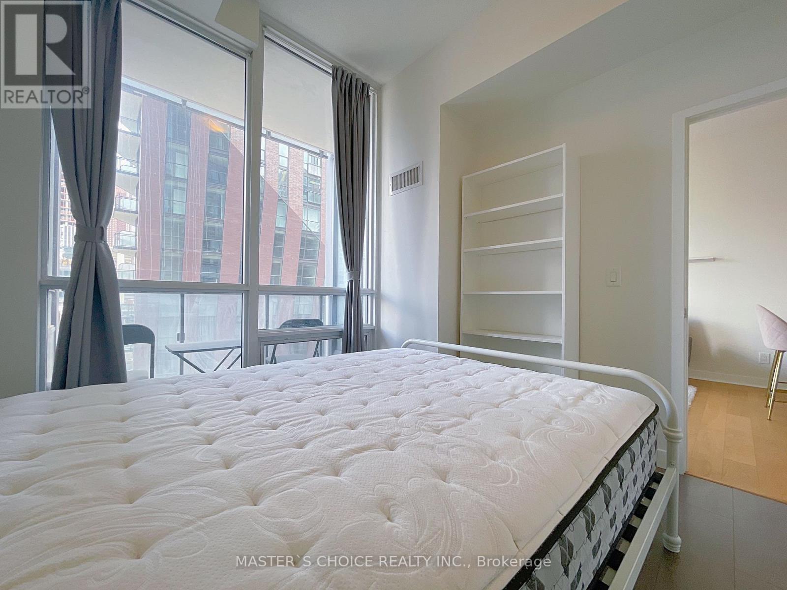 1007 - 295 Adeliade Street W, Toronto, Ontario  M5V 0L4 - Photo 9 - C12660744