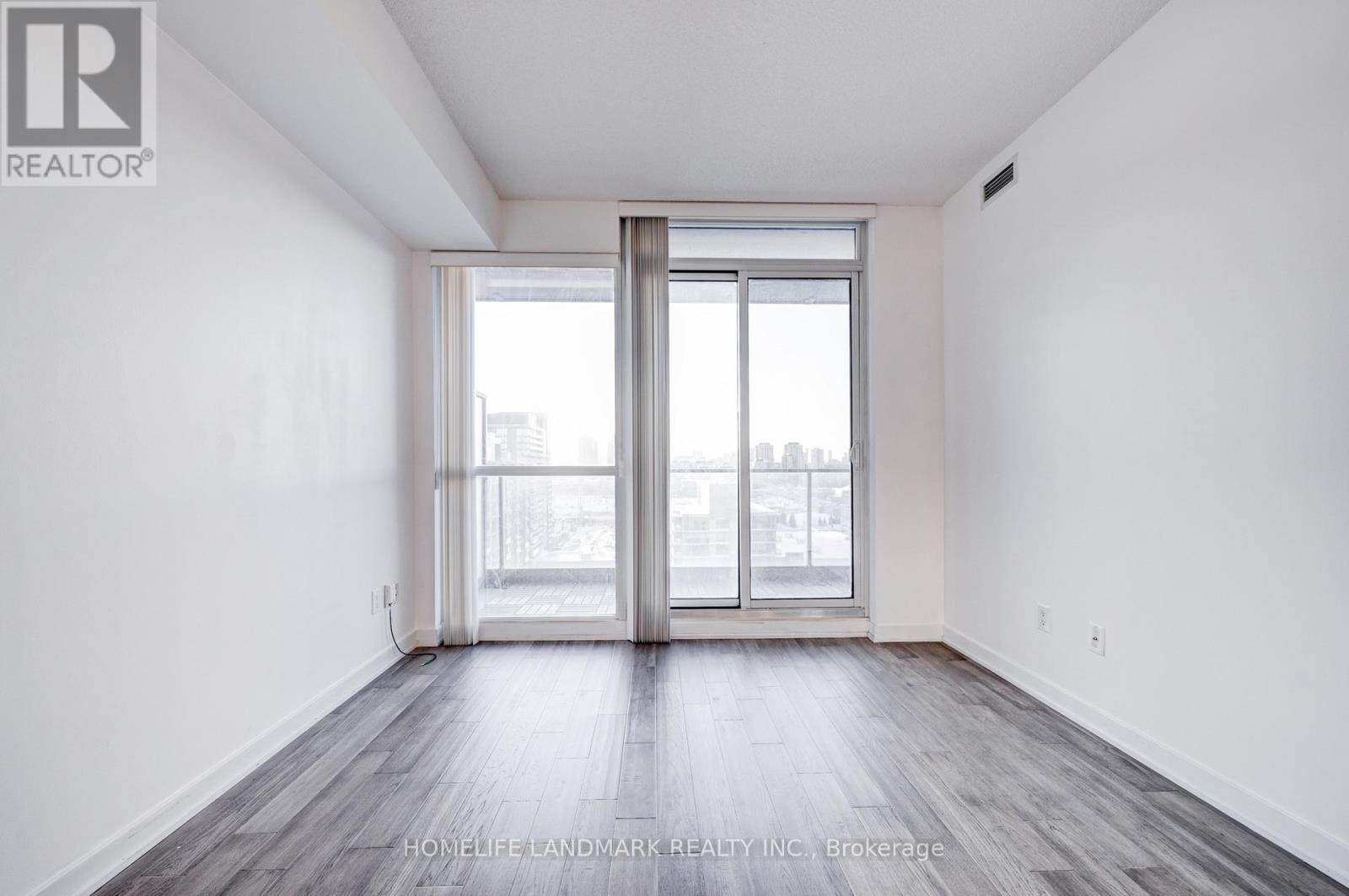 2008 - 33 Singer Court, Toronto, Ontario  M2K 0B4 - Photo 24 - C12660774