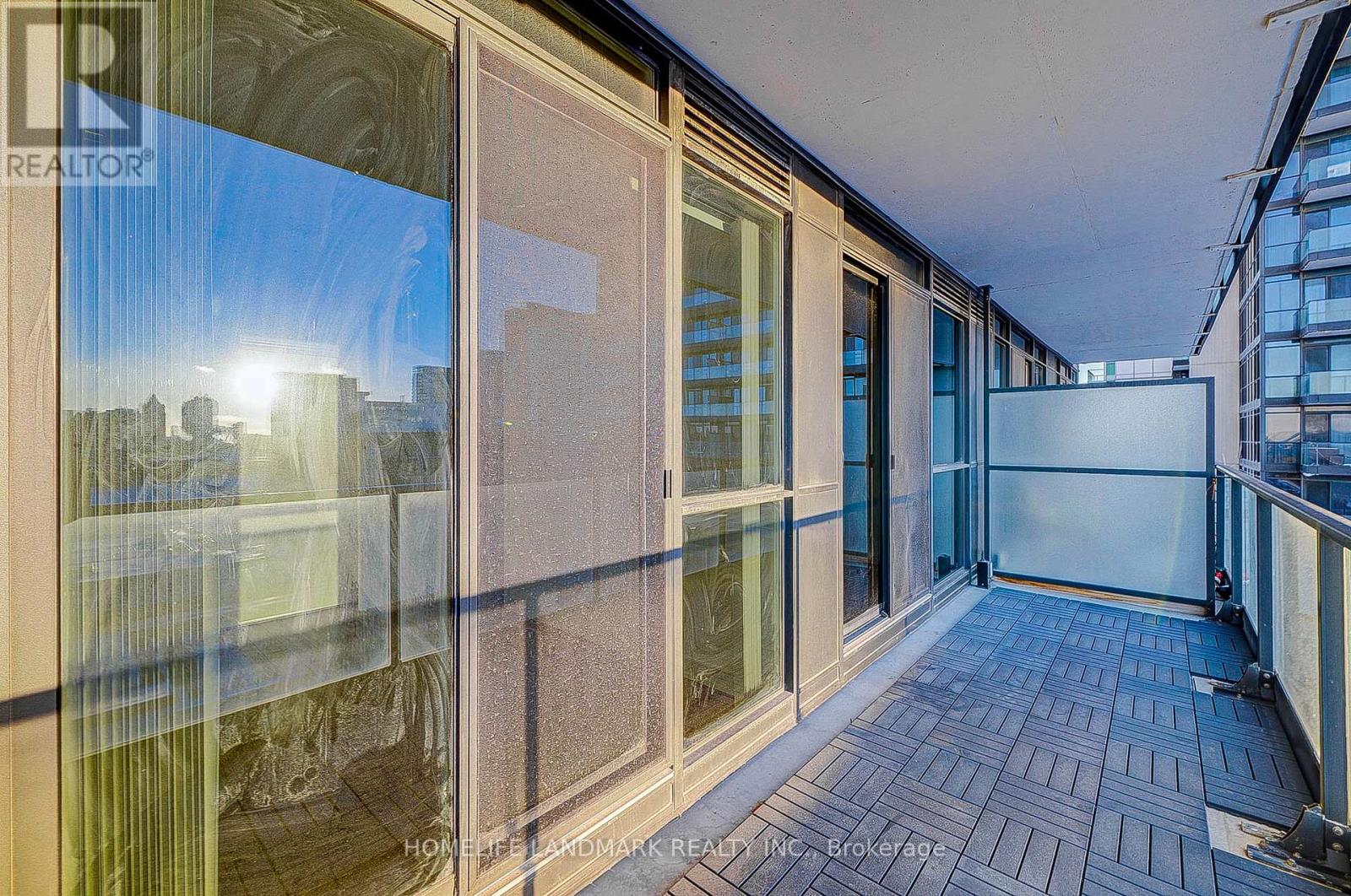 2008 - 33 Singer Court, Toronto, Ontario  M2K 0B4 - Photo 35 - C12660774