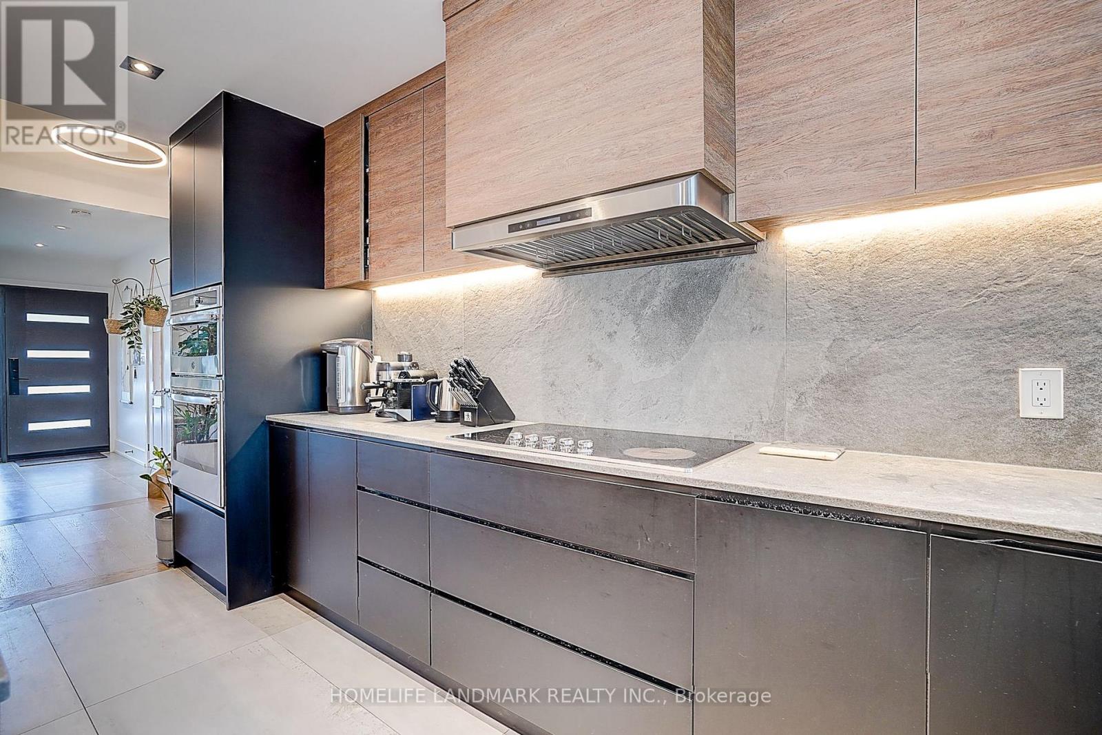 14 Pannahill Road, Toronto, Ontario  M3H 4N3 - Photo 21 - C12660824