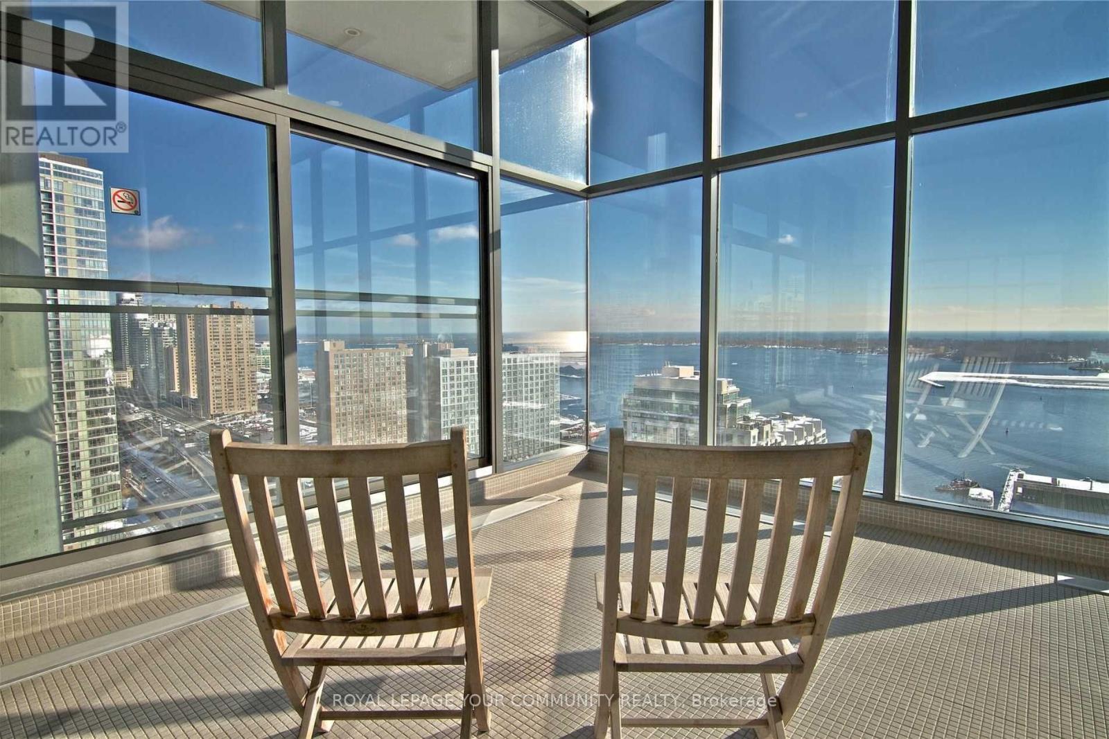 4916 - 11 Brunel Court, Toronto, Ontario  M5V 3Y3 - Photo 21 - C12660876