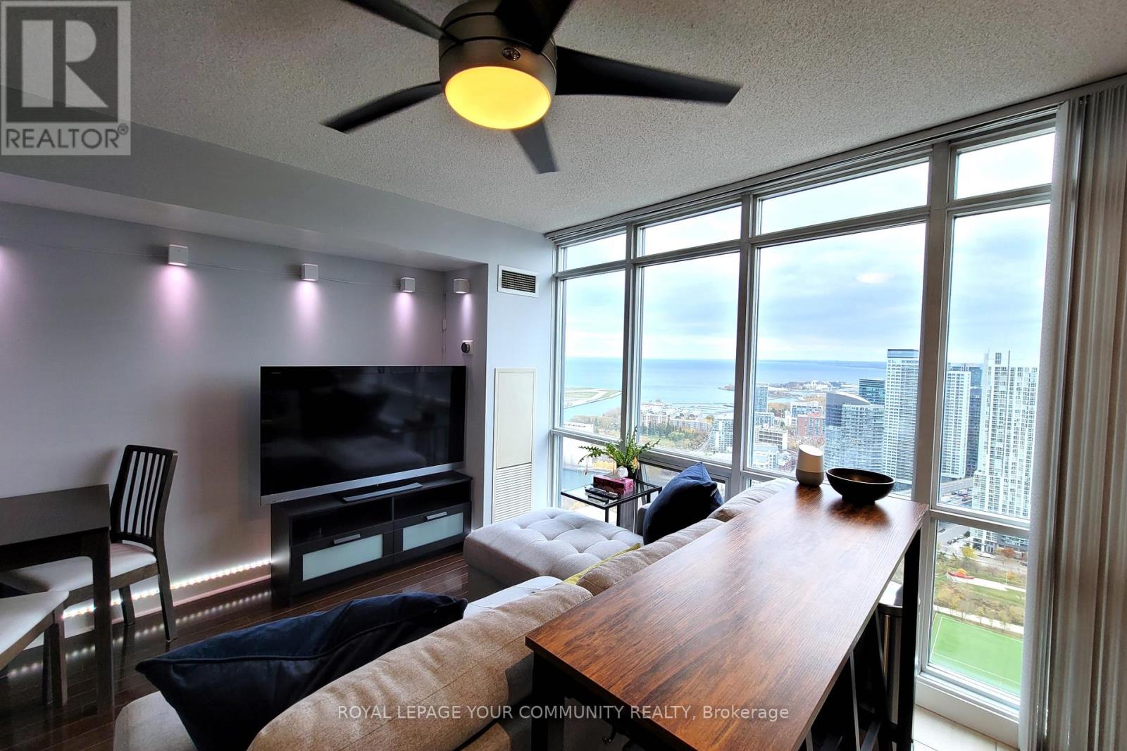 4916 - 11 Brunel Court, Toronto, Ontario  M5V 3Y3 - Photo 7 - C12660876