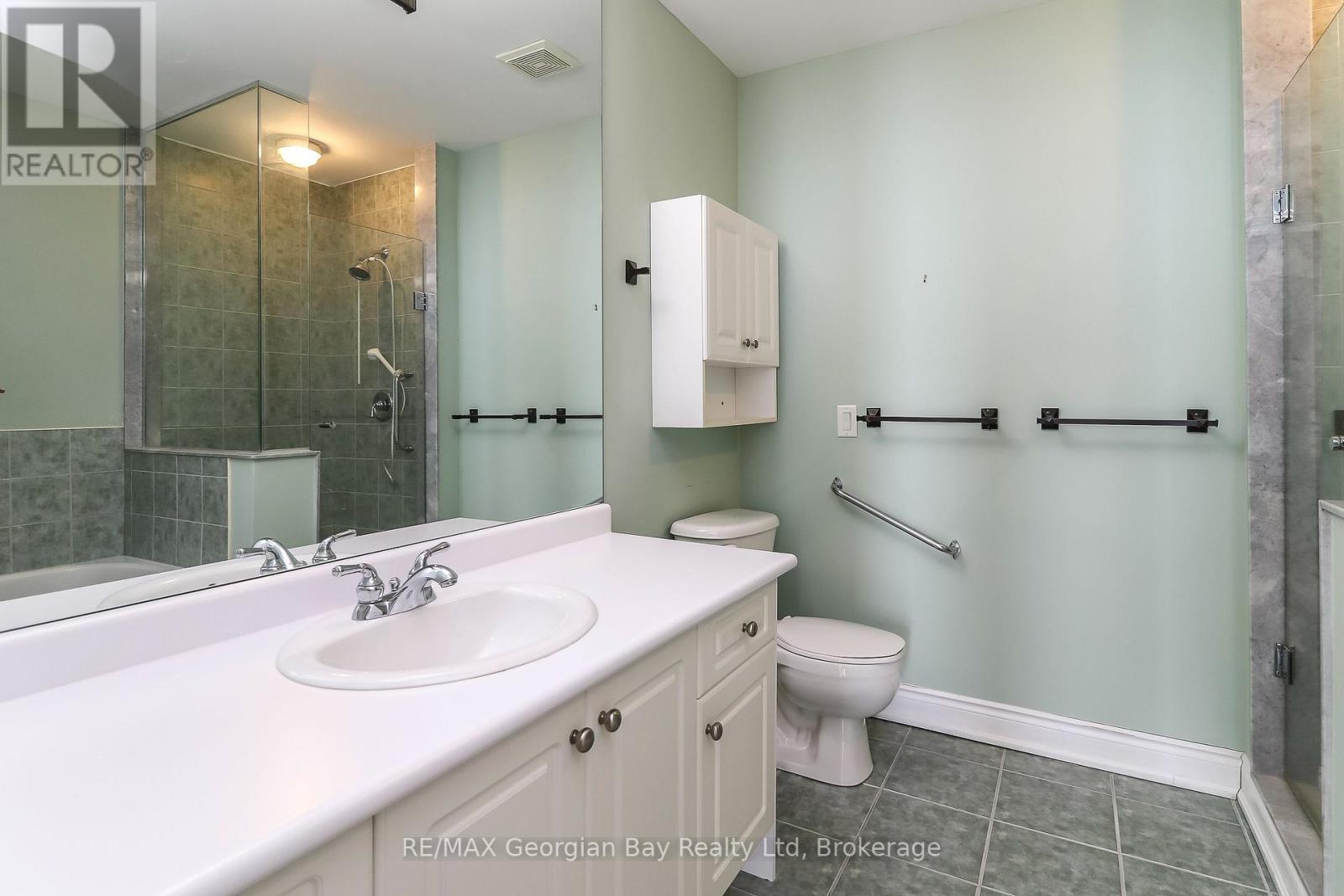 210 Wyecliffe Cove, Tay, Ontario  L0K 2A0 - Photo 23 - S12660812