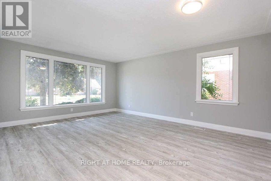 Upper - 1053 Somerville Street, Oshawa (Centennial), Ontario  L1G 4K4 - Photo 5 - E12660638