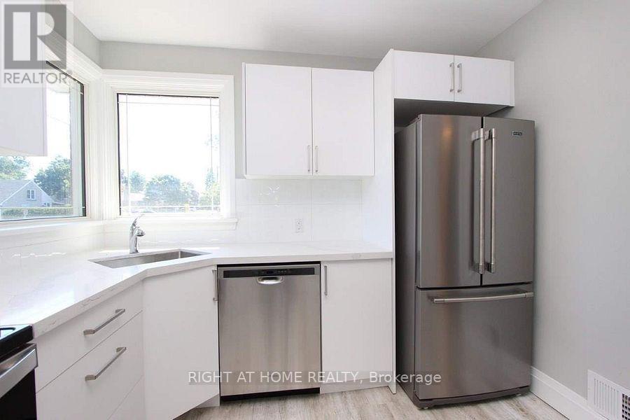 Upper - 1053 Somerville Street, Oshawa (Centennial), Ontario  L1G 4K4 - Photo 6 - E12660638