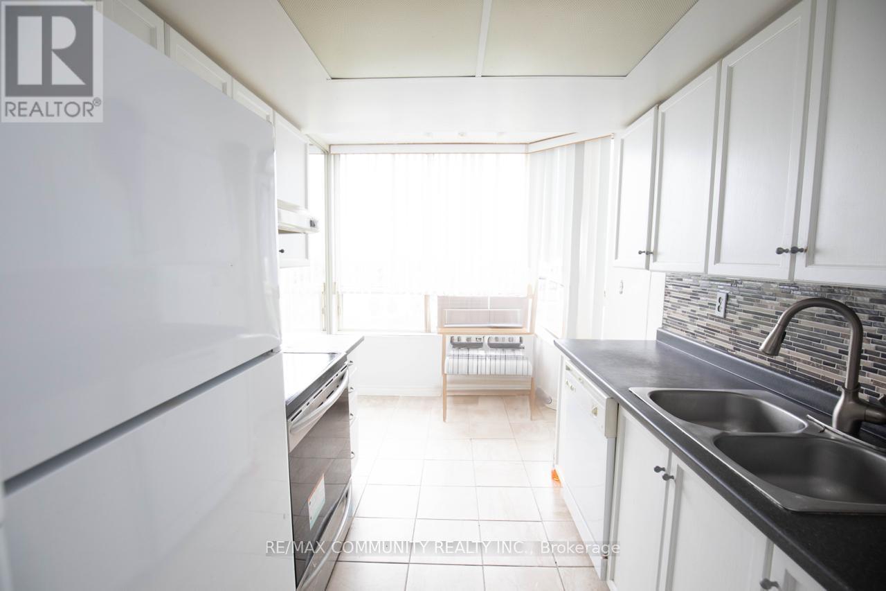 913 - 300 Alton Towers Circle, Toronto (Milliken), Ontario  M1V 4X9 - Photo 7 - E12660688