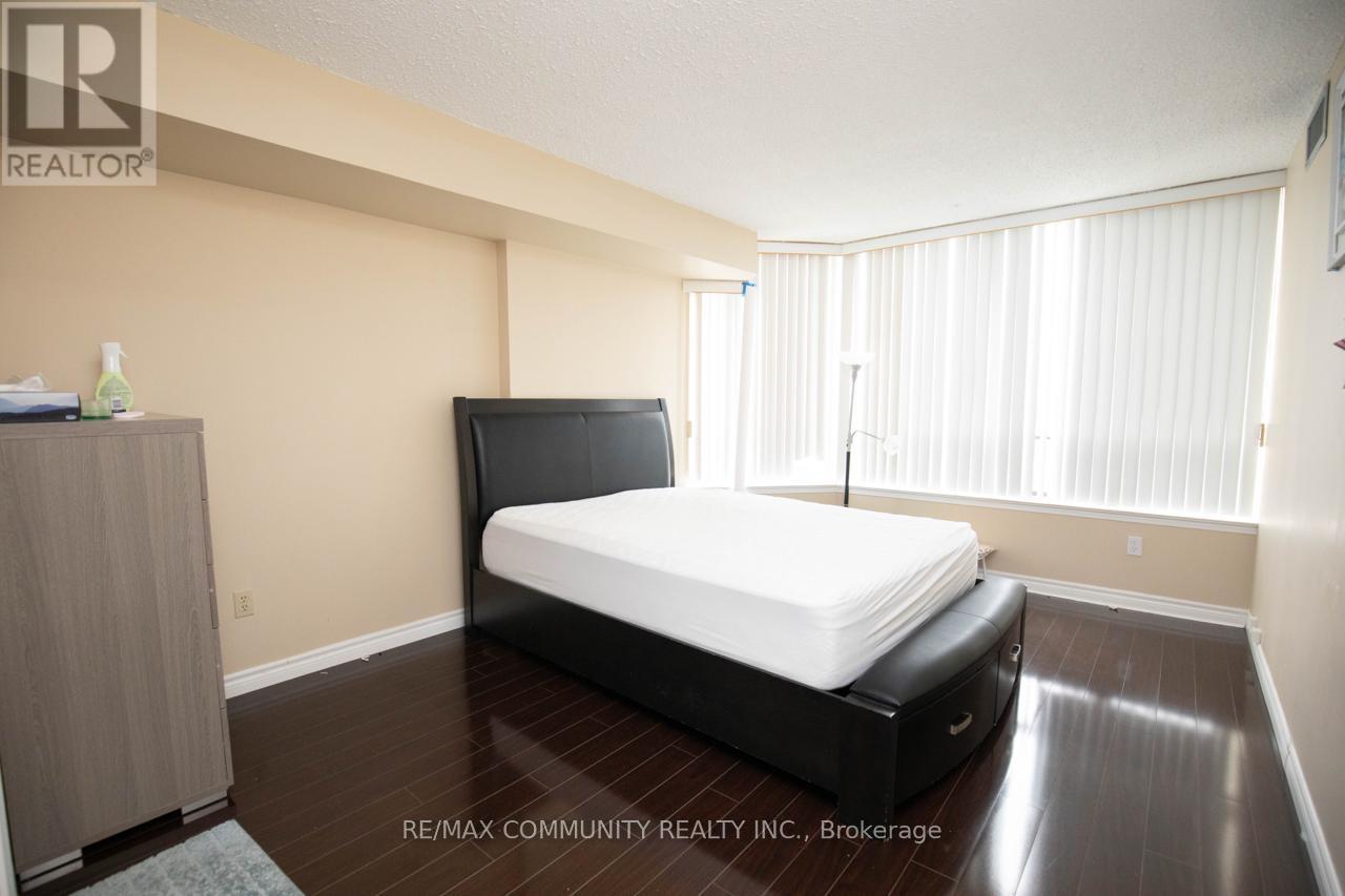 913 - 300 Alton Towers Circle, Toronto (Milliken), Ontario  M1V 4X9 - Photo 8 - E12660688