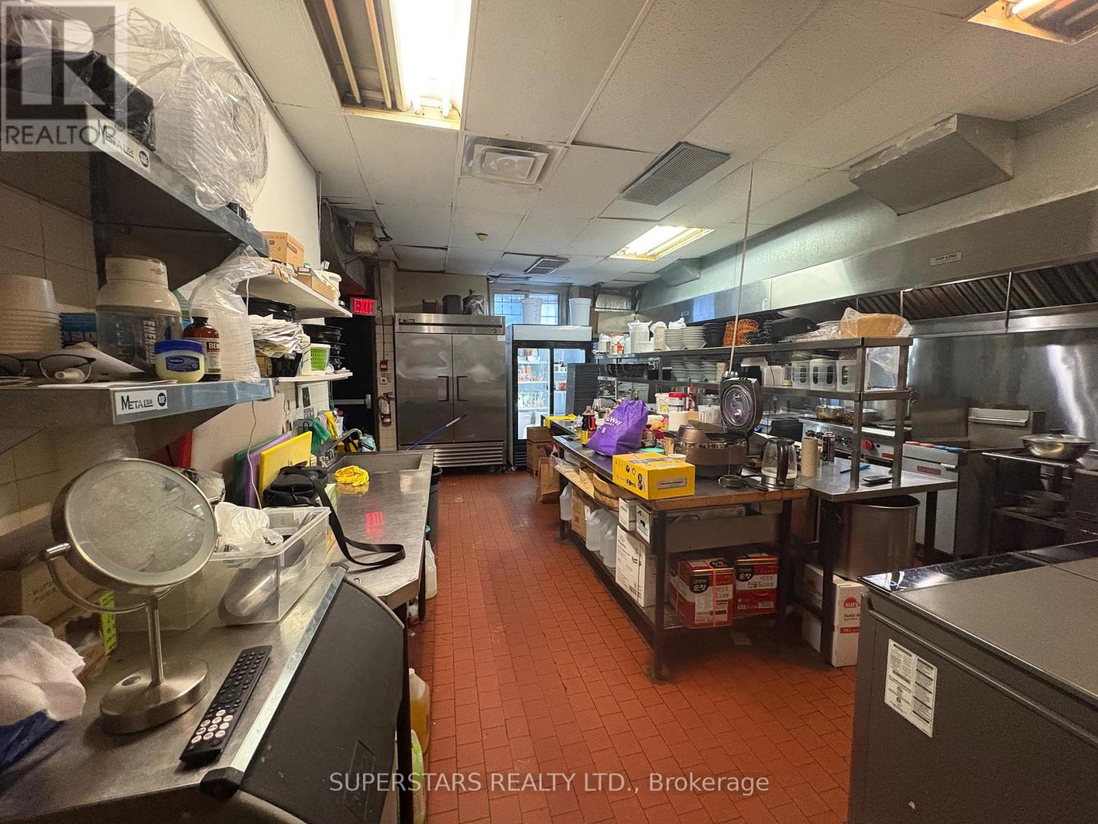 107 Brock Street S, Whitby, Ontario  L1N 4J9 - Photo 5 - E12660716