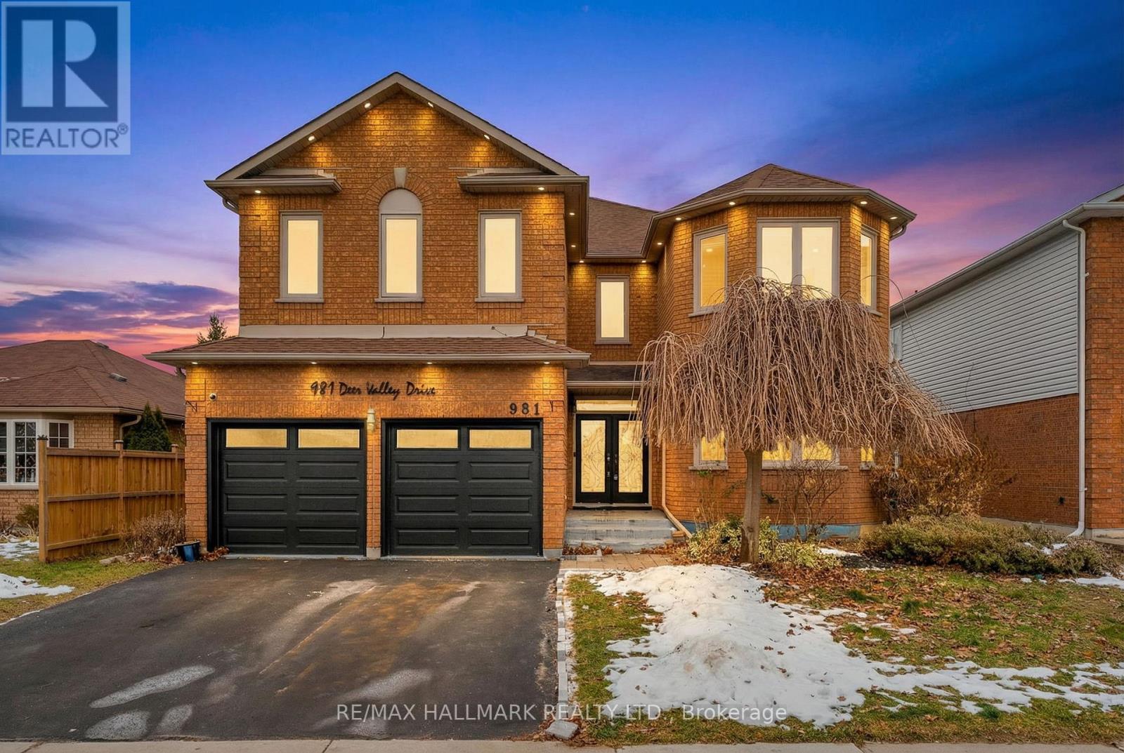 981 DEER VALLEY DRIVE, Oshawa, Ontario