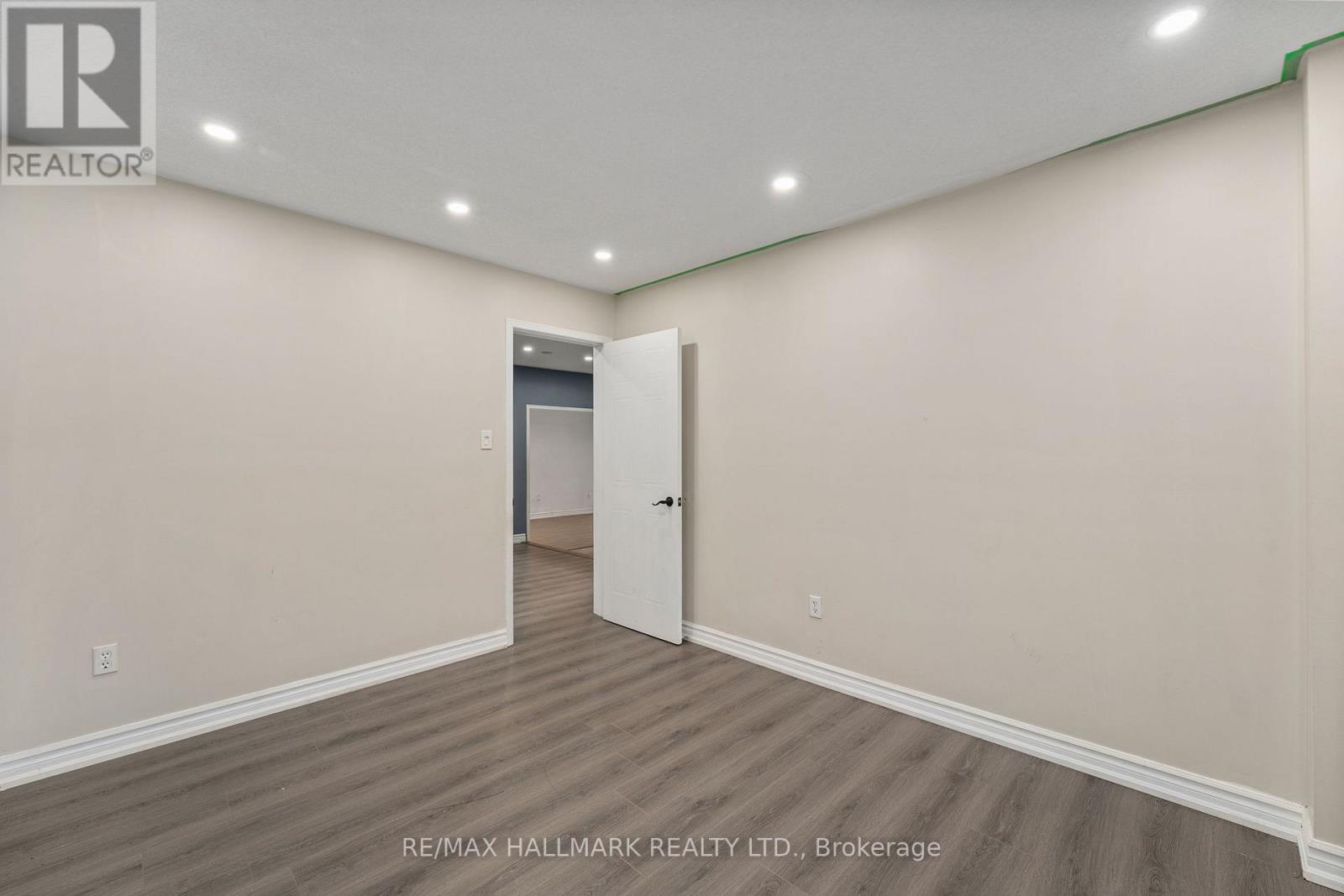 981 Deer Valley Drive, Oshawa, Ontario  L1J 8N2 - Photo 9 - E12660760