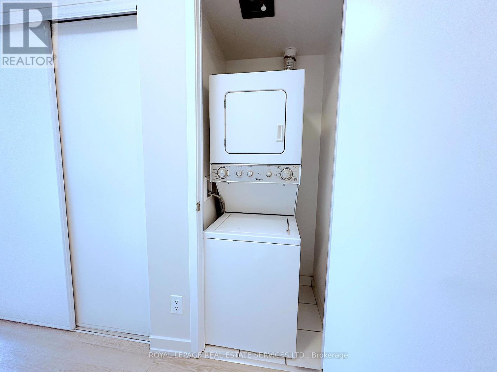 510 - 763 Woodbine Avenue, Toronto, Ontario  M4E 2J4 - Photo 9 - E12660840