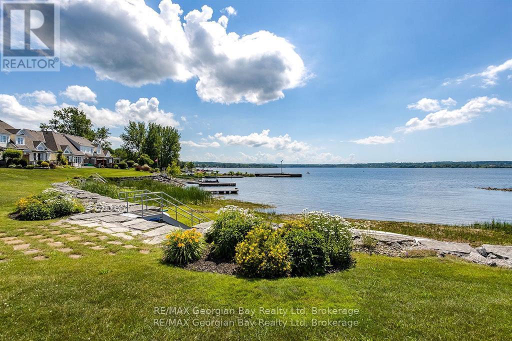 210 Wyecliffe Cove, Tay, Ontario  L0K 2A0 - Photo 39 - S12660812