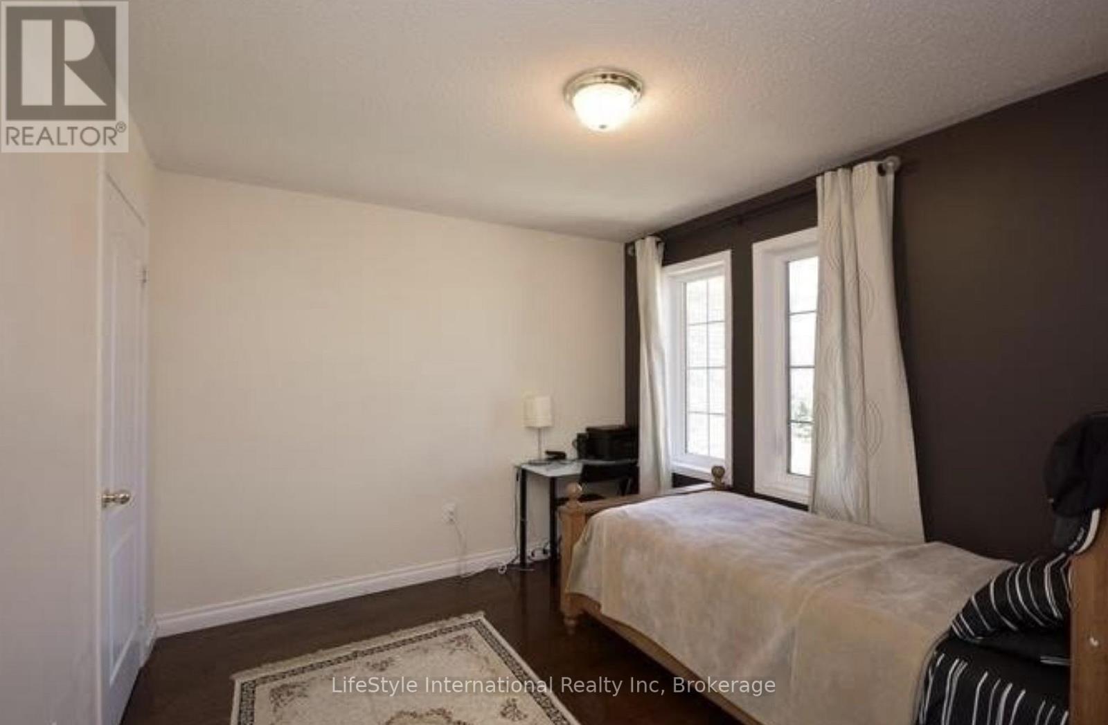 3364 Chief Mbulu Way, Mississauga, Ontario  L5M 0H7 - Photo 14 - W12584092