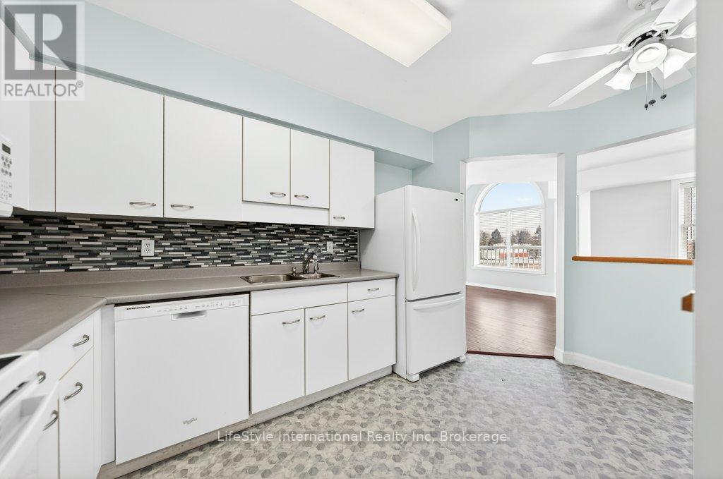 306 - 208 SILVERCREEK PARKWAY N, Guelph, Ontario