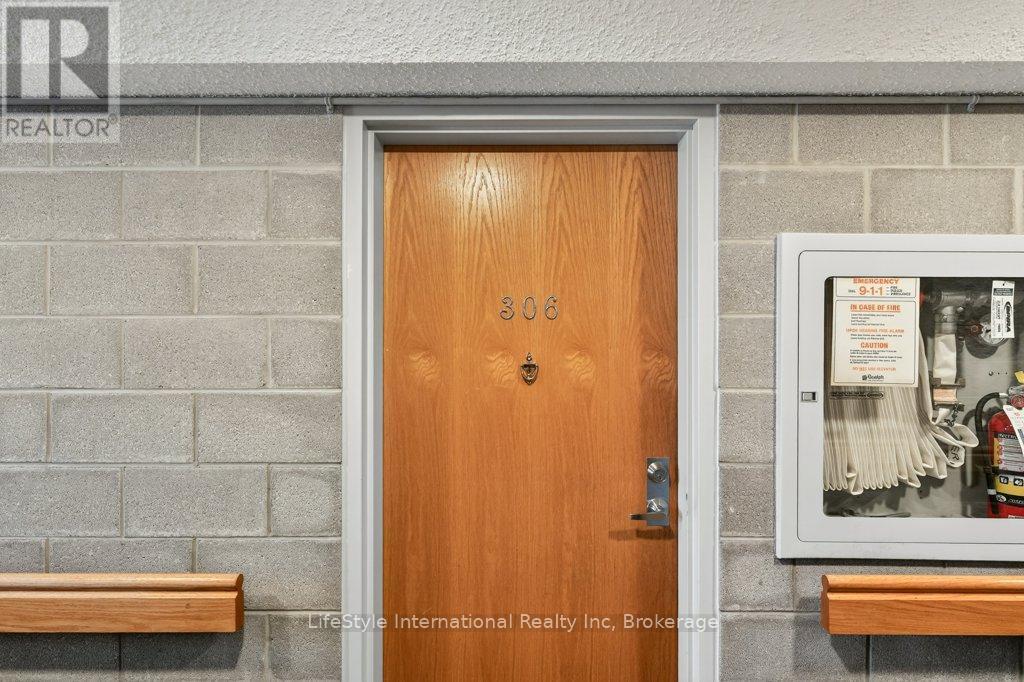 306 - 208 Silvercreek Parkway N, Guelph, Ontario  N1H 8H2 - Photo 42 - X12611334