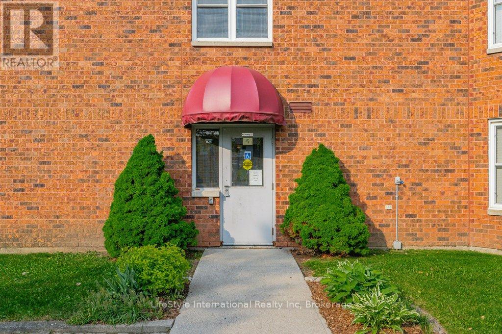 306 - 208 Silvercreek Parkway N, Guelph, Ontario  N1H 8H2 - Photo 46 - X12611334