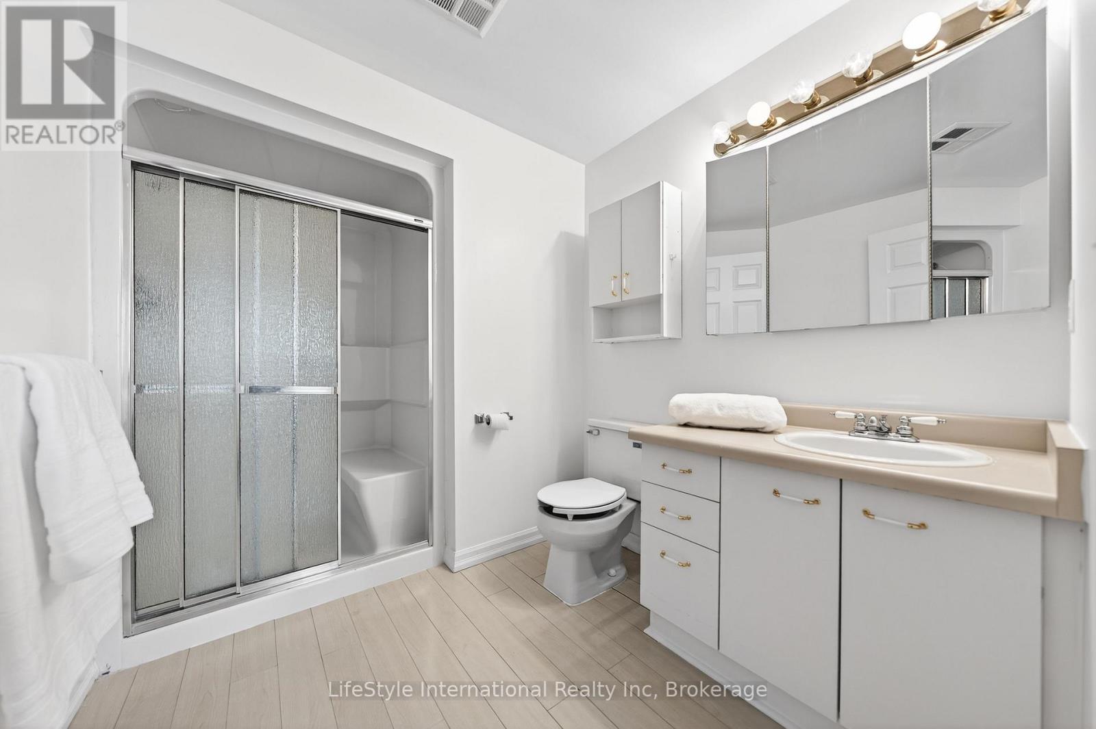 103 - 208 Silvercreek Parkway N, Guelph, Ontario  N1H 8H2 - Photo 11 - X12633604