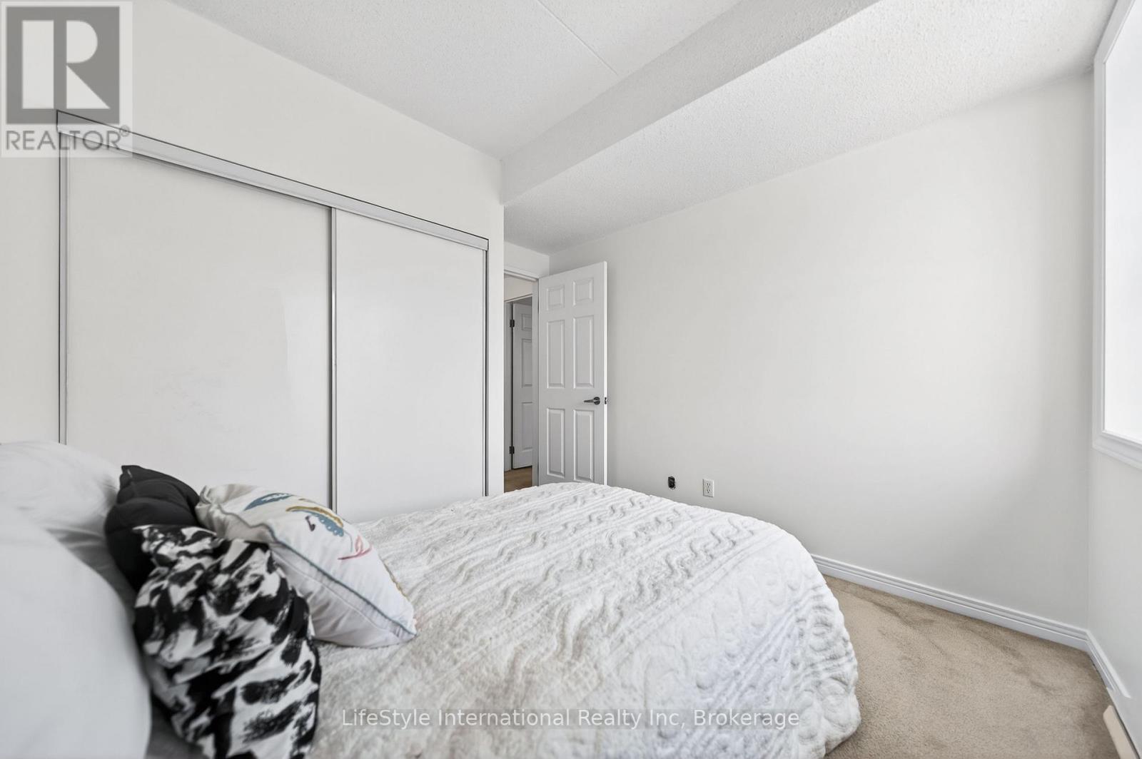 103 - 208 Silvercreek Parkway N, Guelph, Ontario  N1H 8H2 - Photo 15 - X12633604