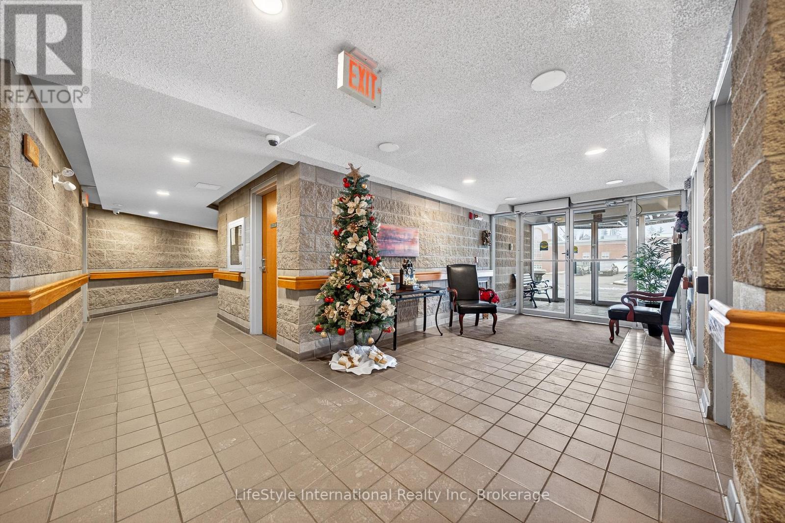 103 - 208 Silvercreek Parkway N, Guelph, Ontario  N1H 8H2 - Photo 27 - X12633604