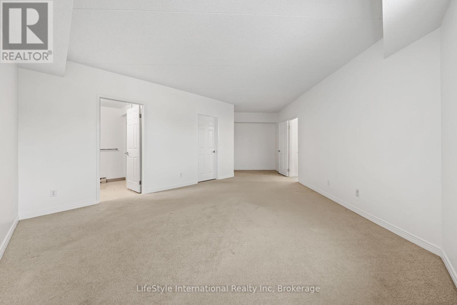 205 - 208 Silvercreek Parkway N, Guelph, Ontario N1H 8H2 - Photo 10 - X12644048