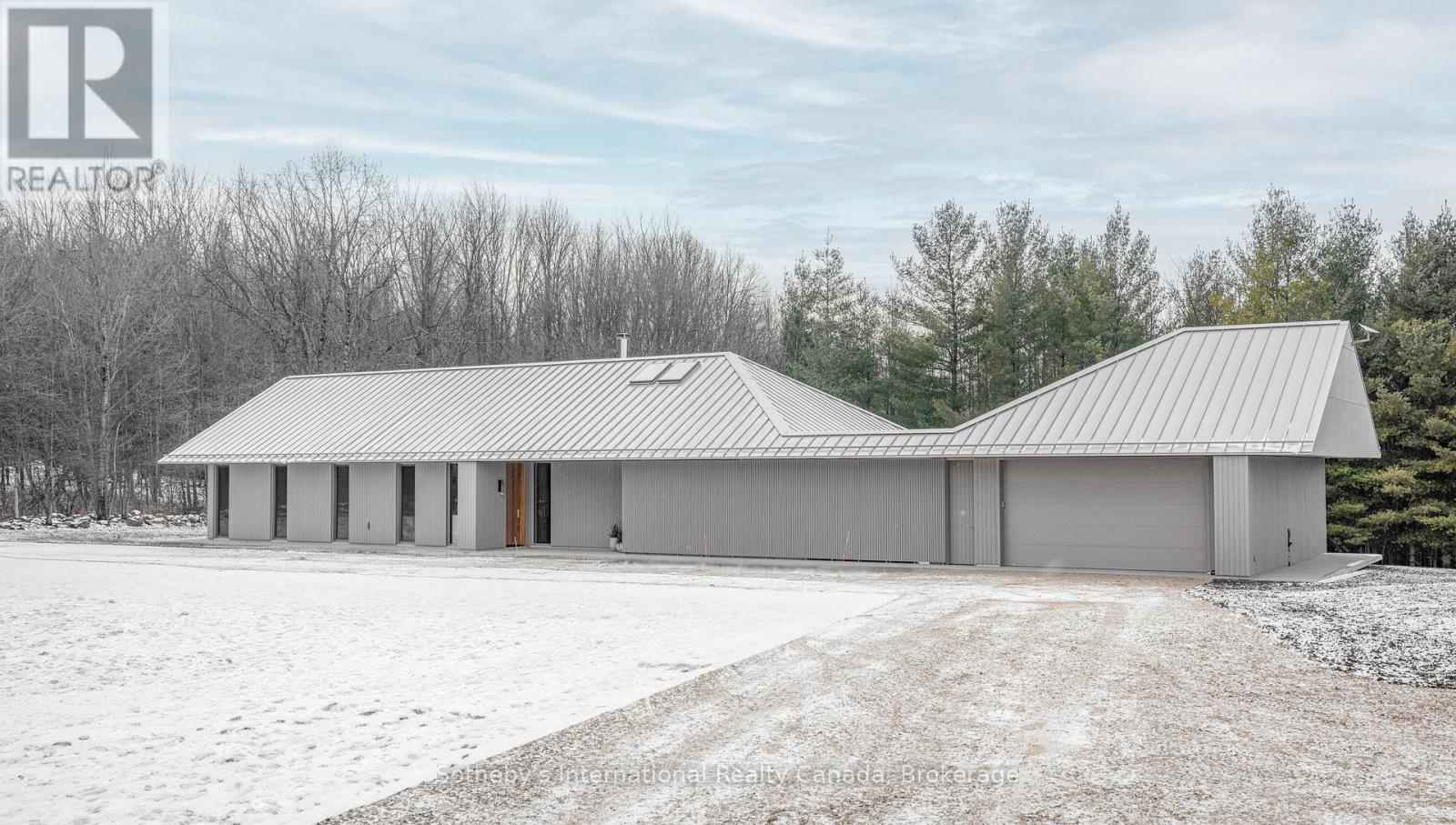 395910 11th Line, Blue Mountains, Ontario  N0H 1J0 - Photo 2 - X12660828