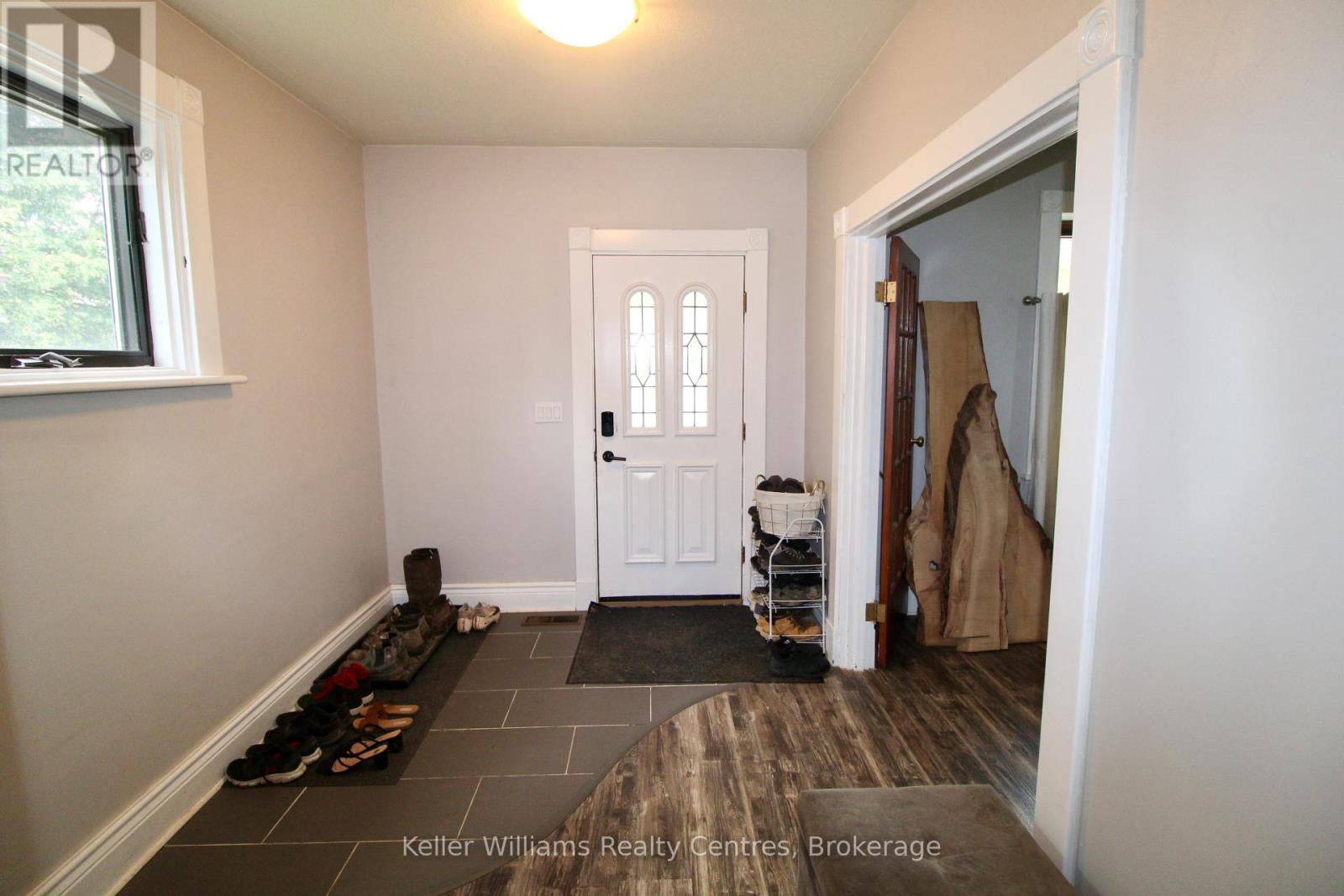 618 8th Avenue, Hanover, Ontario  N4N 2L3 - Photo 8 - X12660836