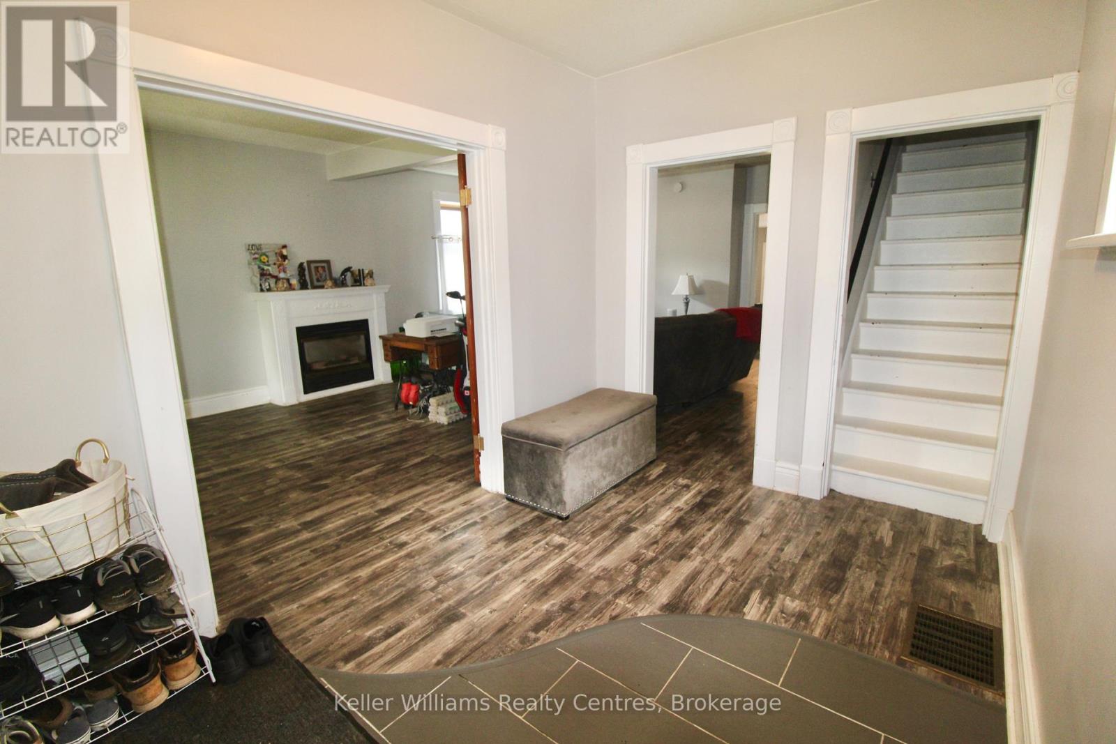 618 8th Avenue, Hanover, Ontario  N4N 2L3 - Photo 9 - X12660836