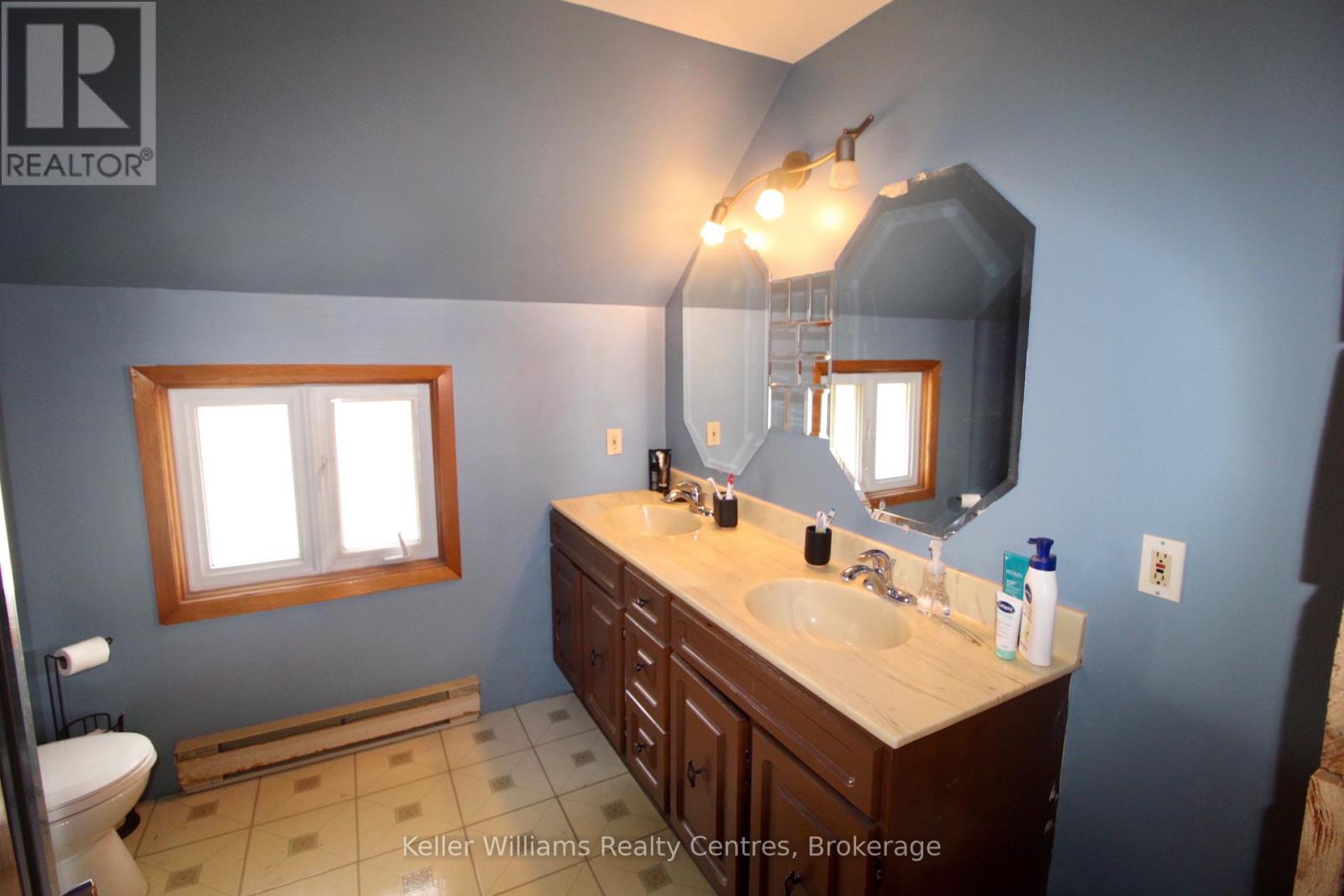 618 8th Avenue, Hanover, Ontario  N4N 2L3 - Photo 24 - X12660836