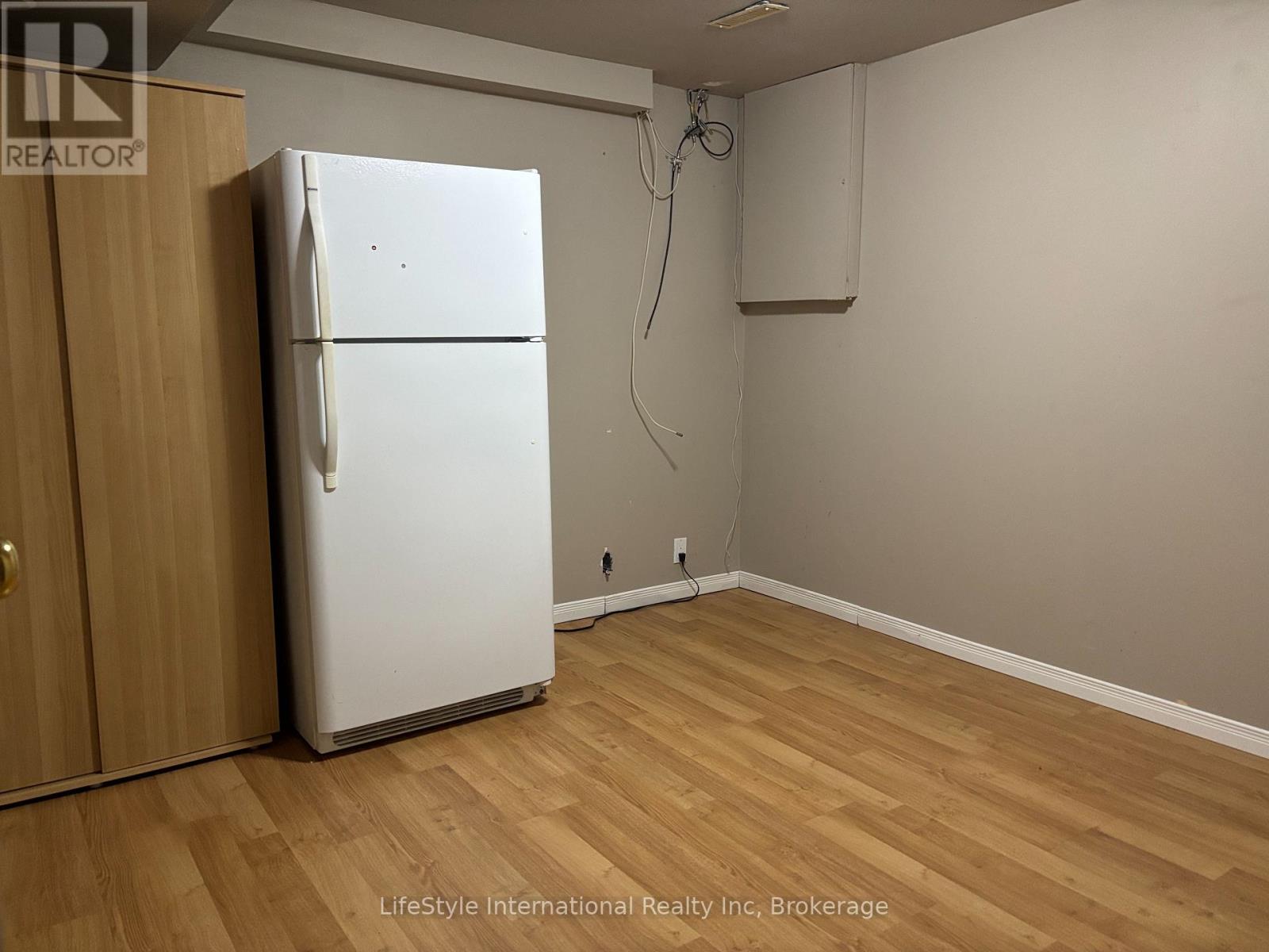 322 Scottsdale Drive, Guelph, Ontario  N1G 2K8 - Photo 32 - X12309305