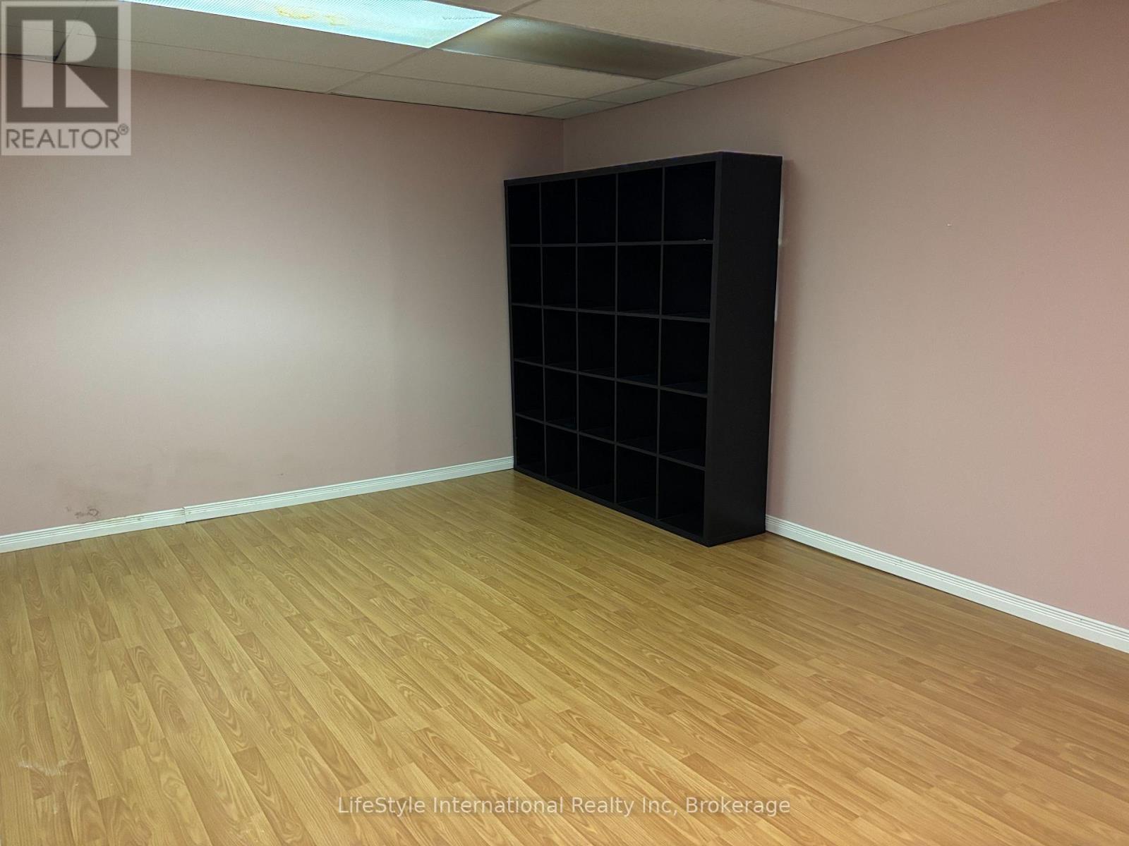 322 Scottsdale Drive, Guelph, Ontario  N1G 2K8 - Photo 34 - X12309305