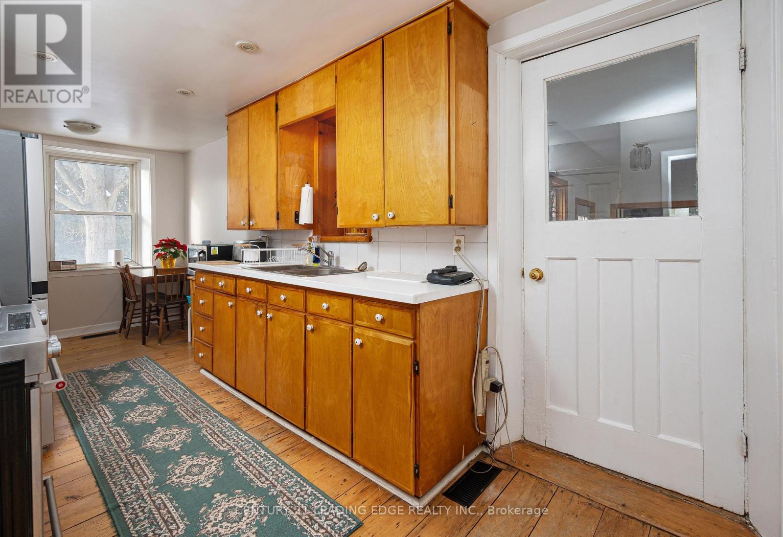 6 Kennedy Lane, Whitchurch-Stouffville, Ontario  L4A 2J5 - Photo 19 - N12660614