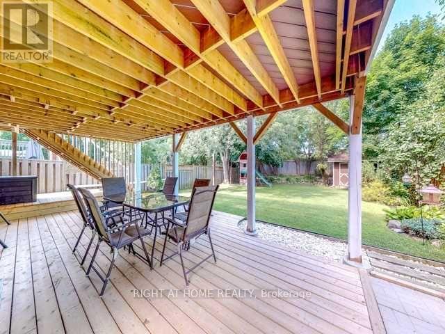 16 Marchwood Crescent, Richmond Hill, Ontario  L4C 8M7 - Photo 31 - N12660628