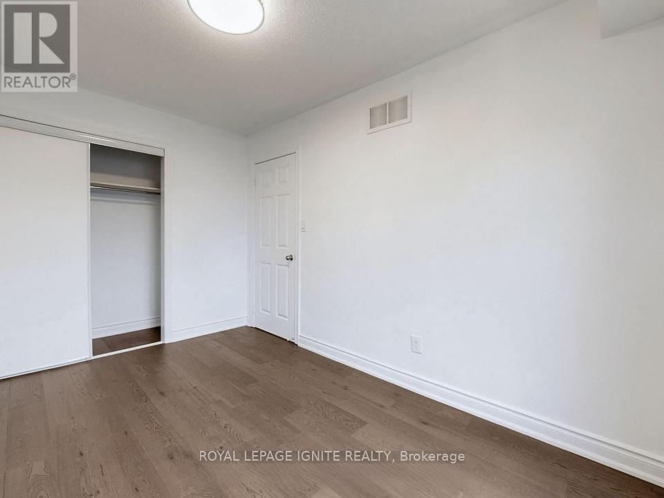 23 - 38 Greensborough Village Circle, Markham, Ontario  L6E 0C7 - Photo 33 - N12660680