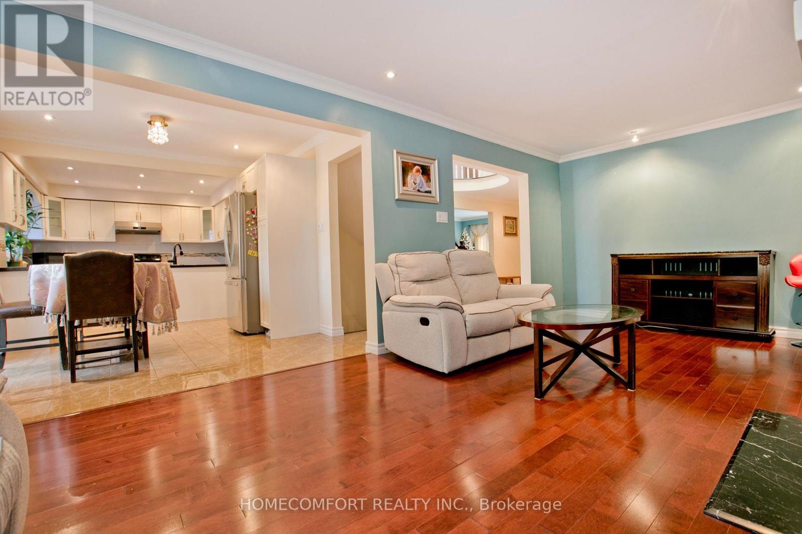 658 York Hill Boulevard, Vaughan, Ontario  L4J 5L8 - Photo 13 - N12660730