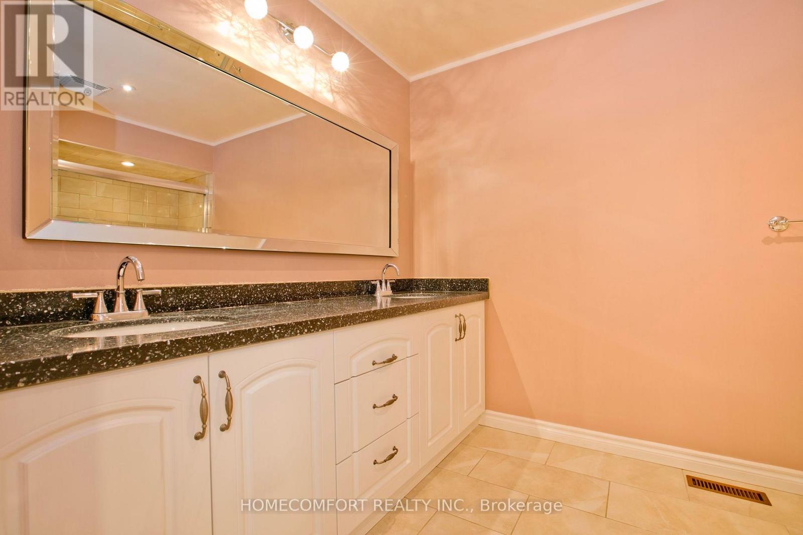 658 York Hill Boulevard, Vaughan, Ontario  L4J 5L8 - Photo 26 - N12660730