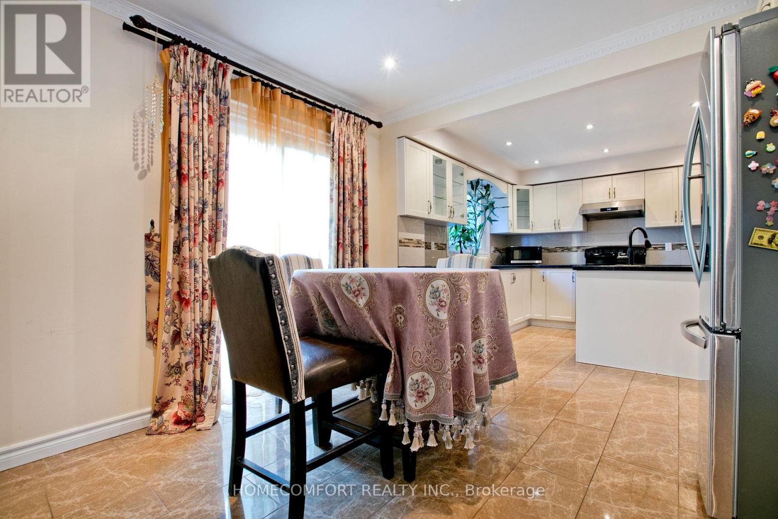 658 York Hill Boulevard, Vaughan, Ontario  L4J 5L8 - Photo 9 - N12660730