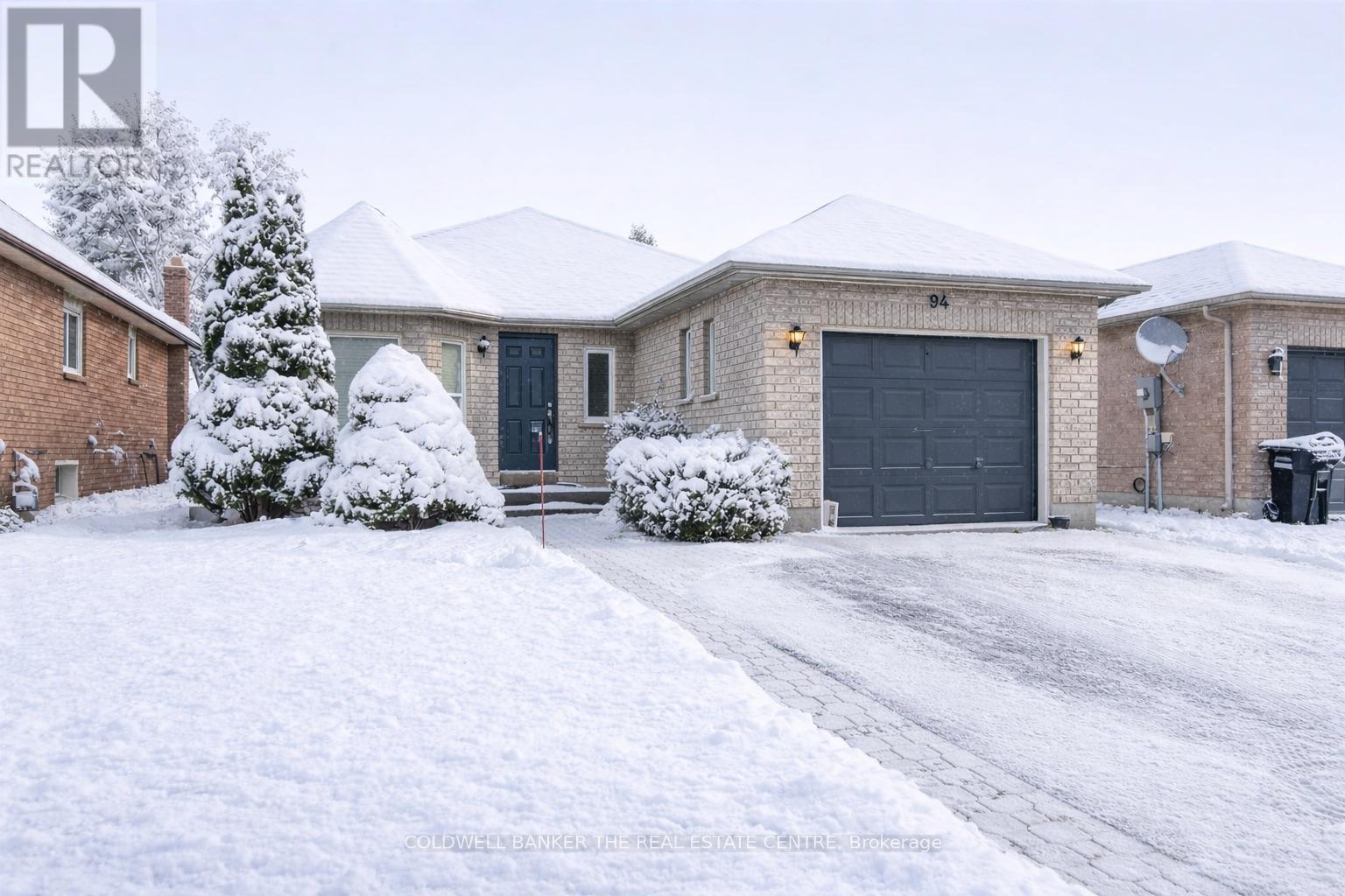 94 BUCHANAN STREET, Barrie, Ontario