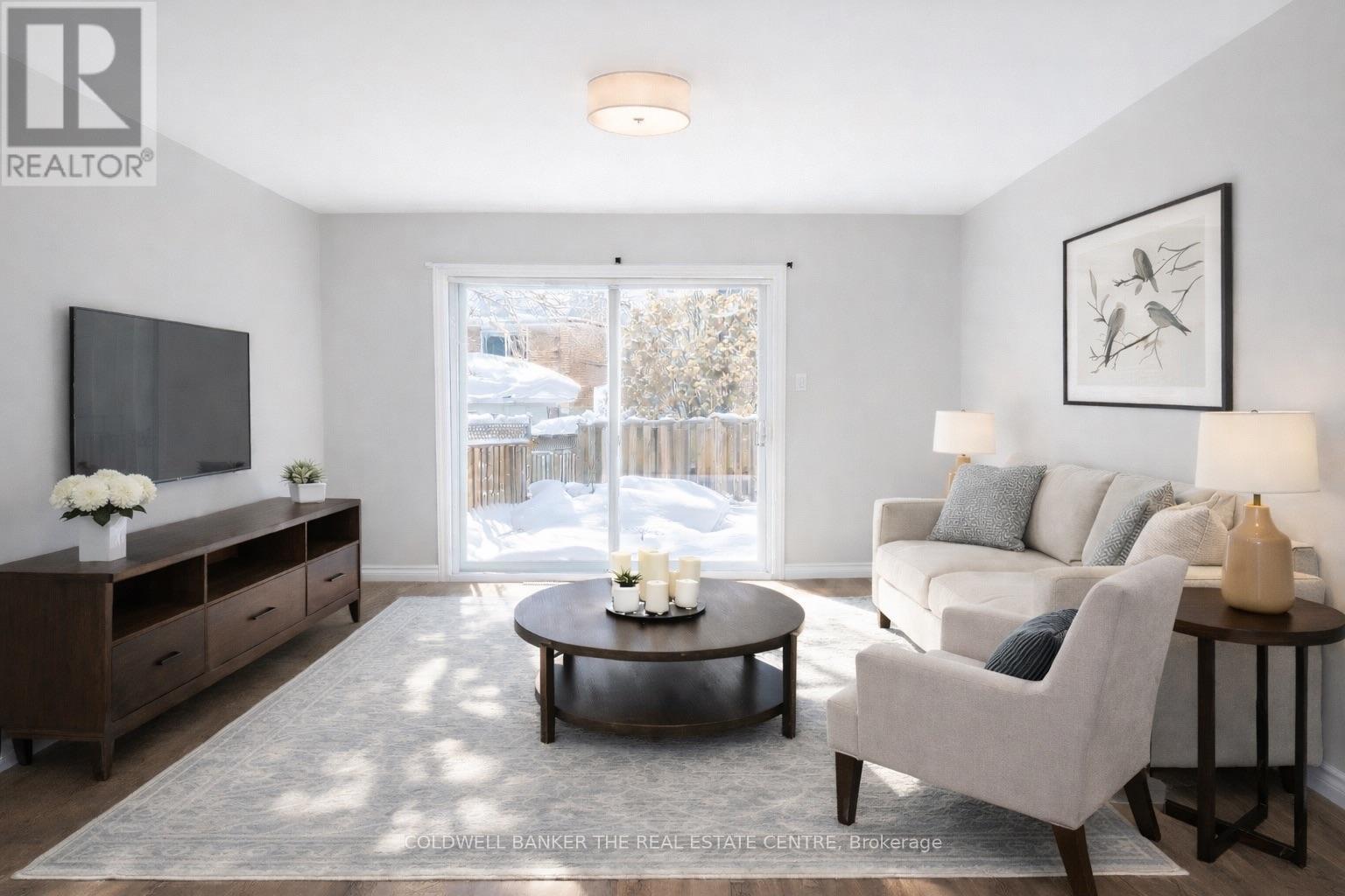 94 Buchanan Street, Barrie, Ontario  L4M 6B7 - Photo 4 - S12660922