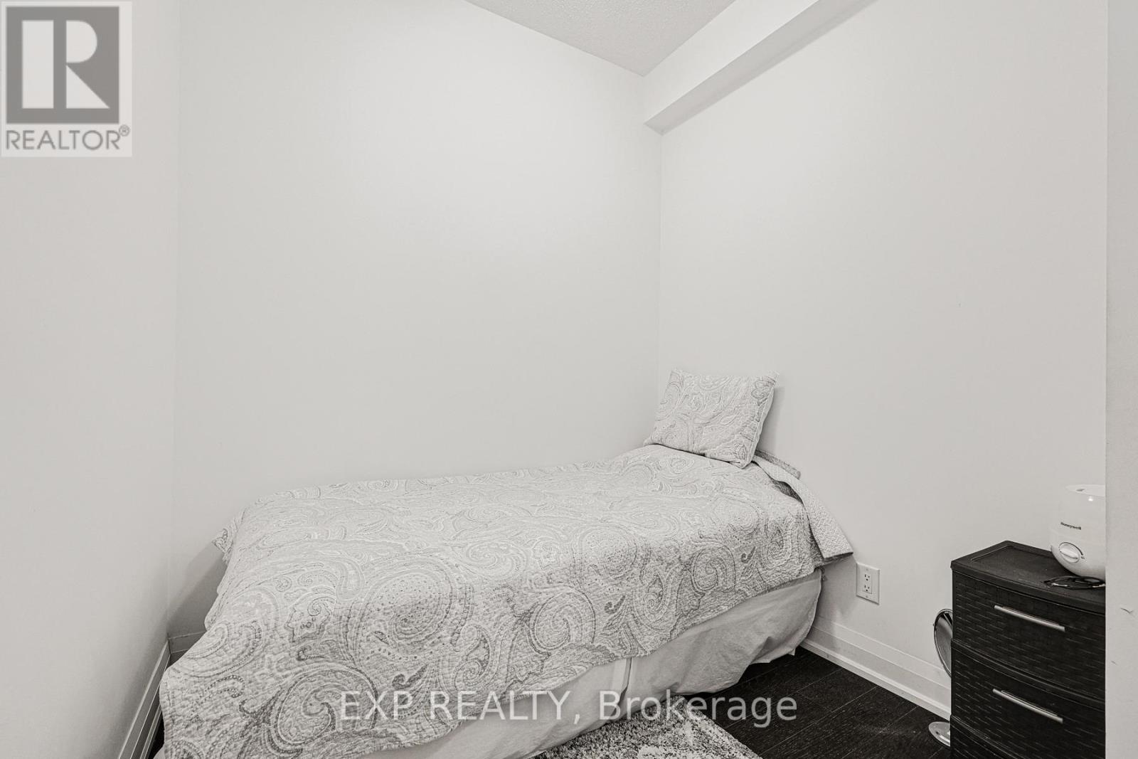 302 - 9582 Markham Road, Markham (Wismer), Ontario  L6E 0H8 - Photo 6 - N12660568