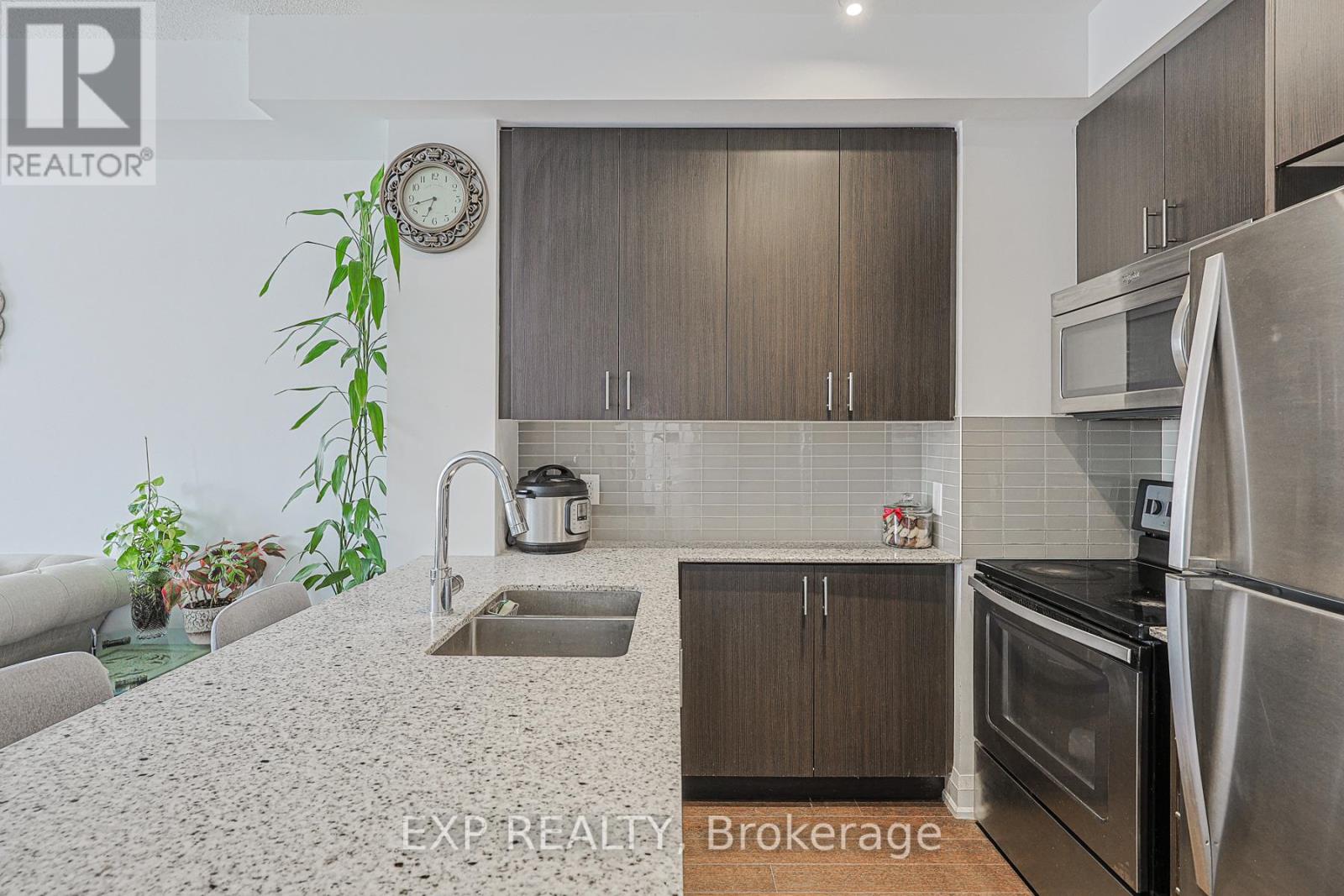 302 - 9582 Markham Road, Markham (Wismer), Ontario  L6E 0H8 - Photo 11 - N12660568