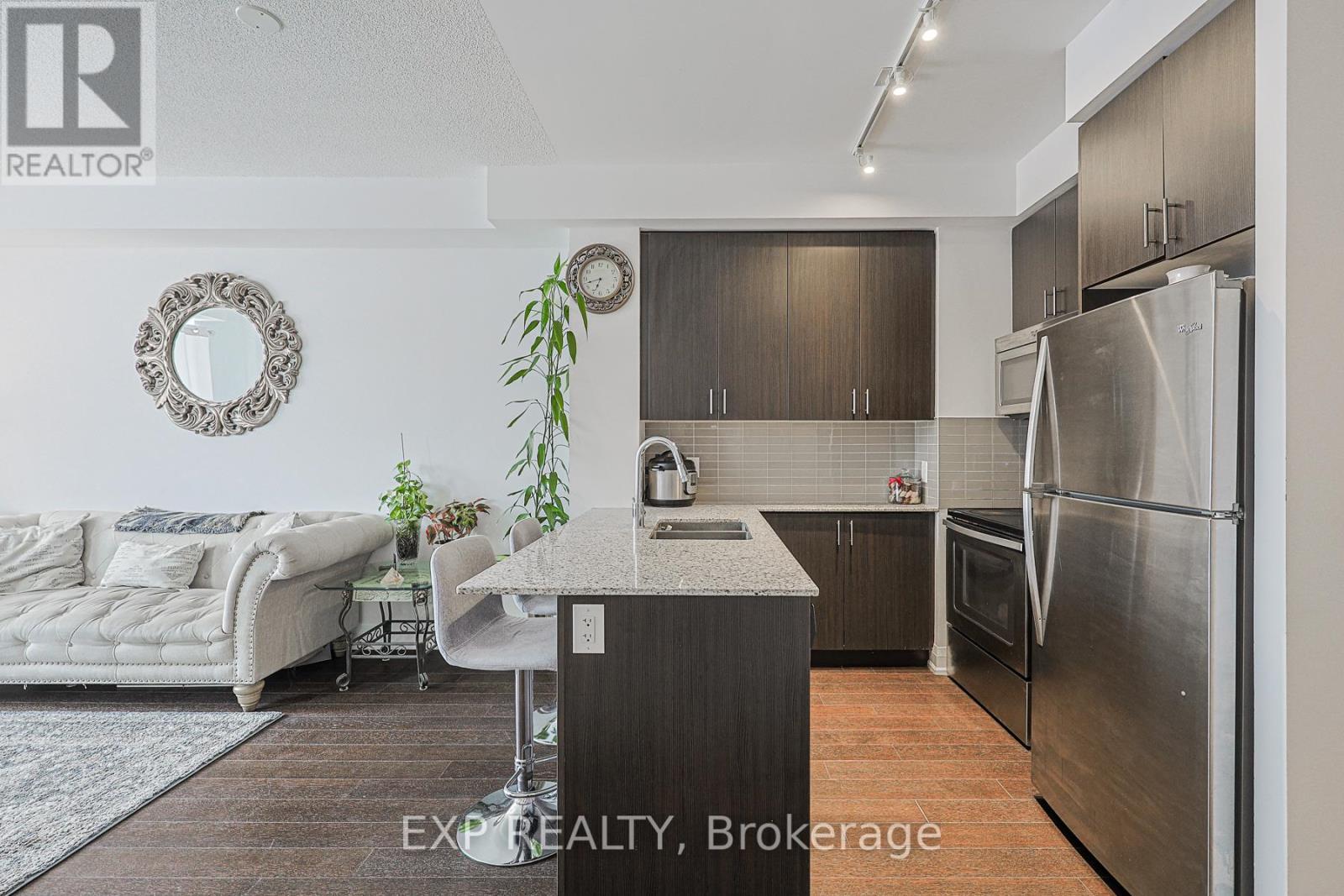 302 - 9582 Markham Road, Markham (Wismer), Ontario  L6E 0H8 - Photo 8 - N12660568