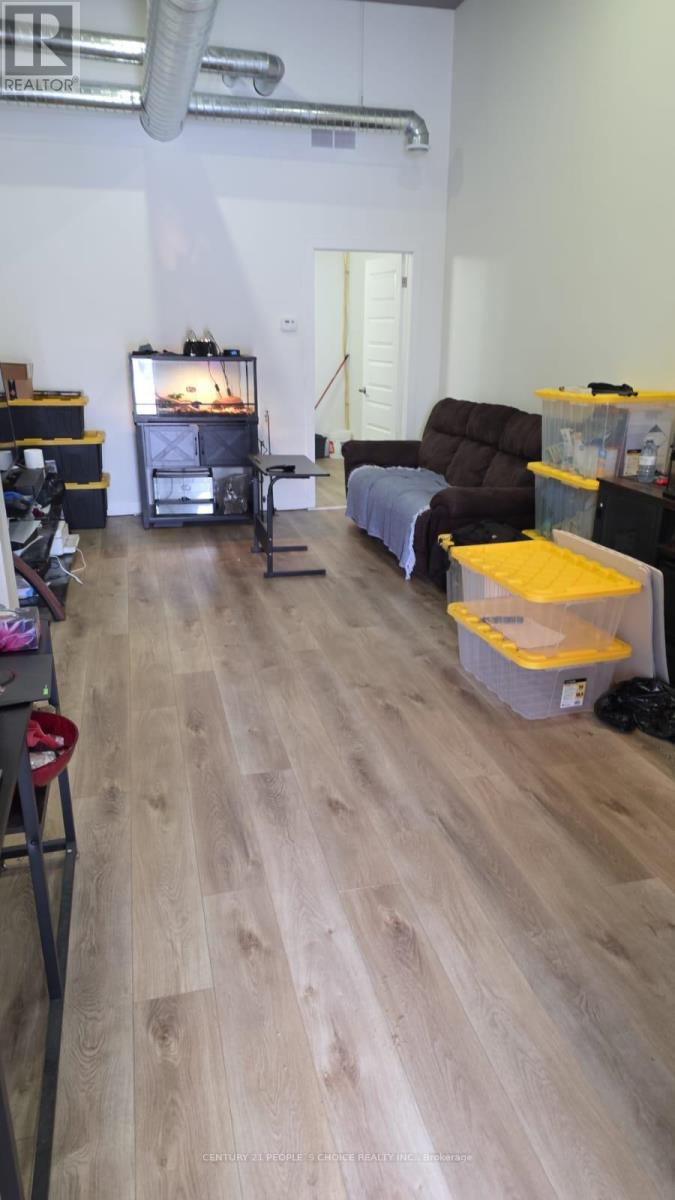 3 - 692 Dundas Street, Woodstock, Ontario  N4S 1E6 - Photo 3 - X12590936