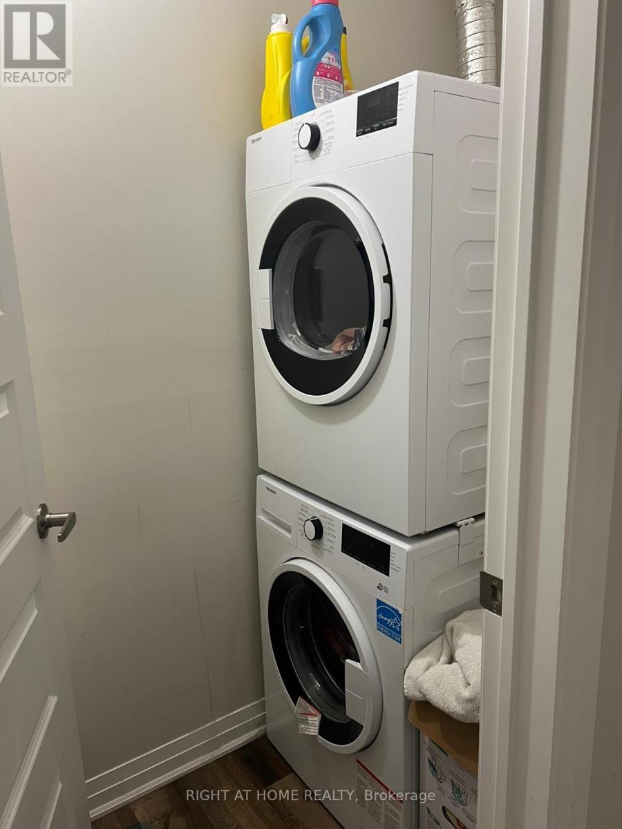 407 - 610 Farmstead Drive, Milton, Ontario  L9T 8X5 - Photo 11 - W12657798