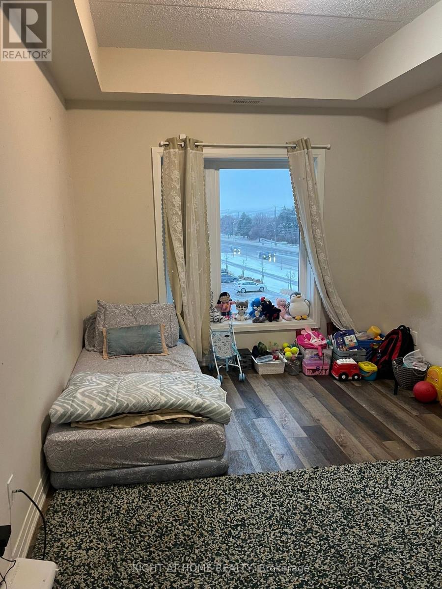 407 - 610 Farmstead Drive, Milton, Ontario  L9T 8X5 - Photo 14 - W12657798